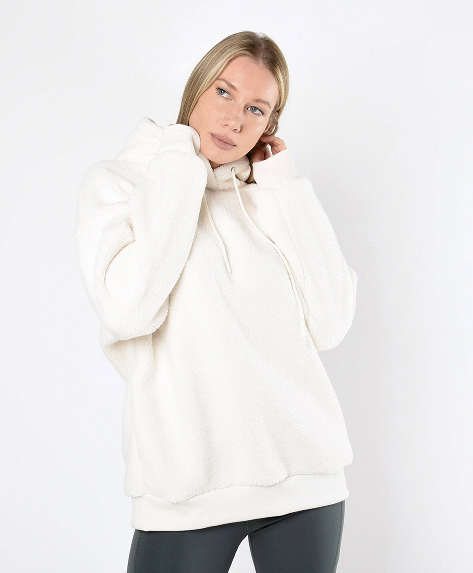 Polar deportivo mujer pelitos oversize Polar deportivo mujer pelitos oversize