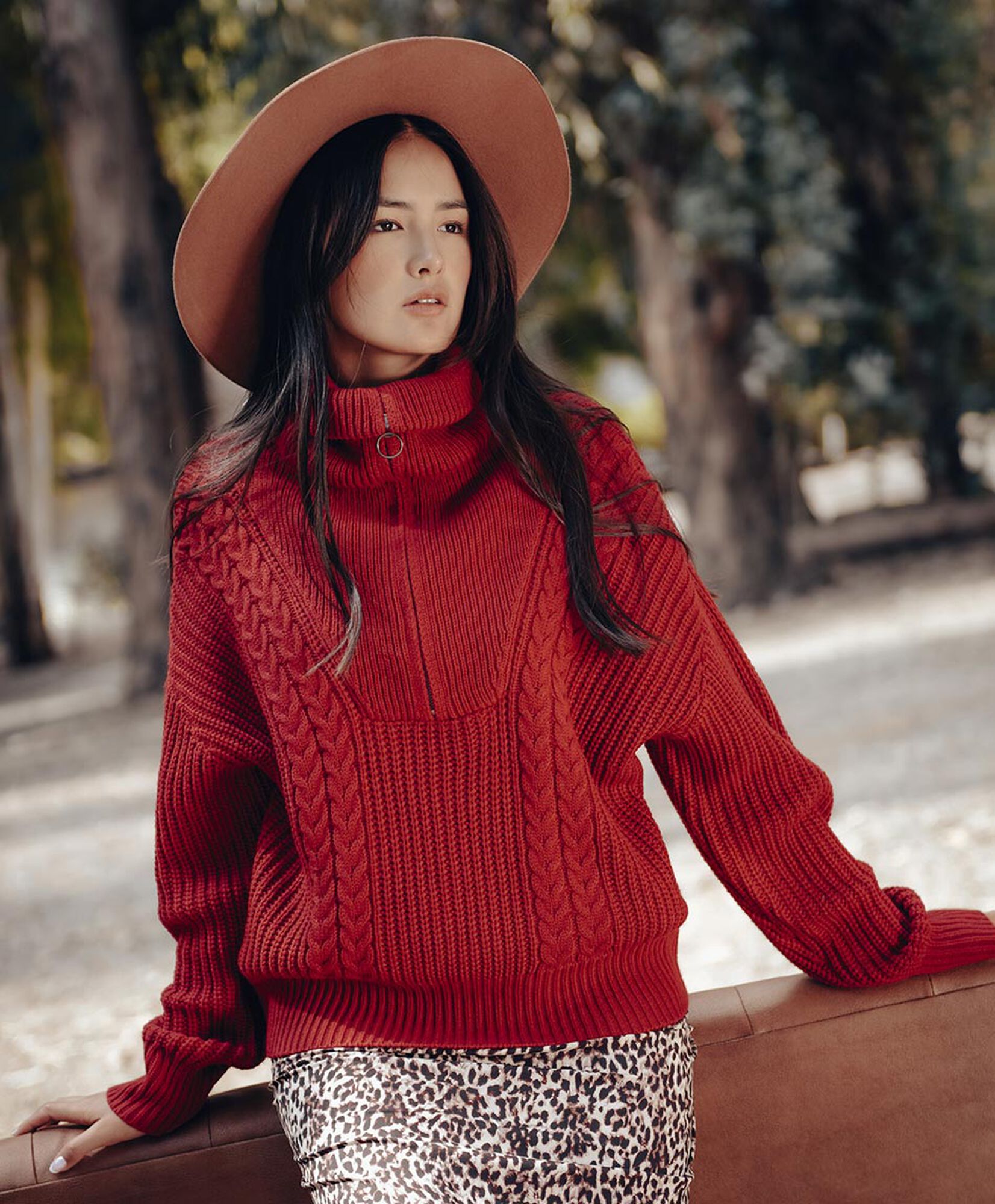 Sweater mujer trenzado rojo cierre medio Sweater mujer trenzado rojo cierre medio