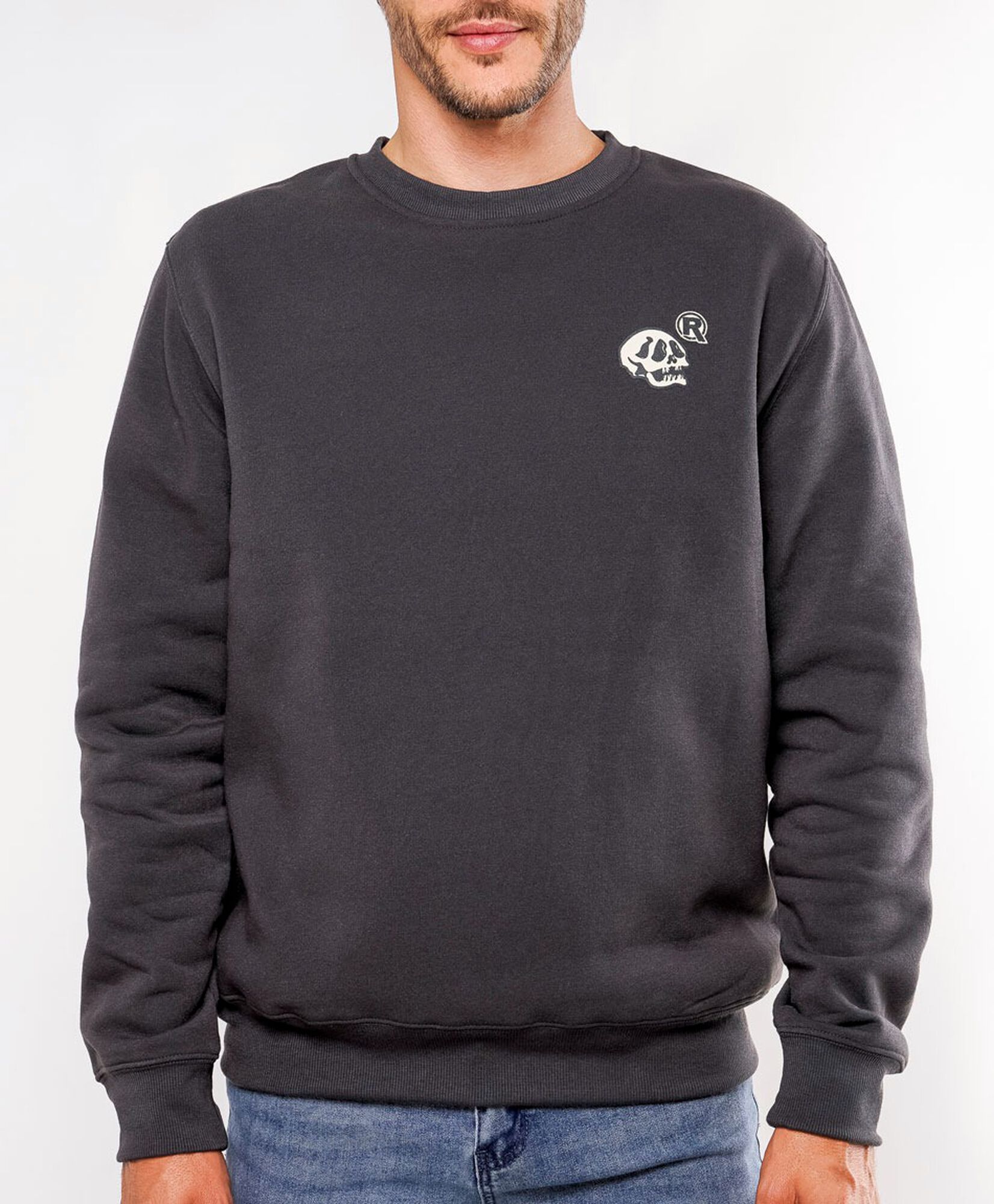 Polerón hombre doble estampado calavera Polerón hombre doble estampado calavera