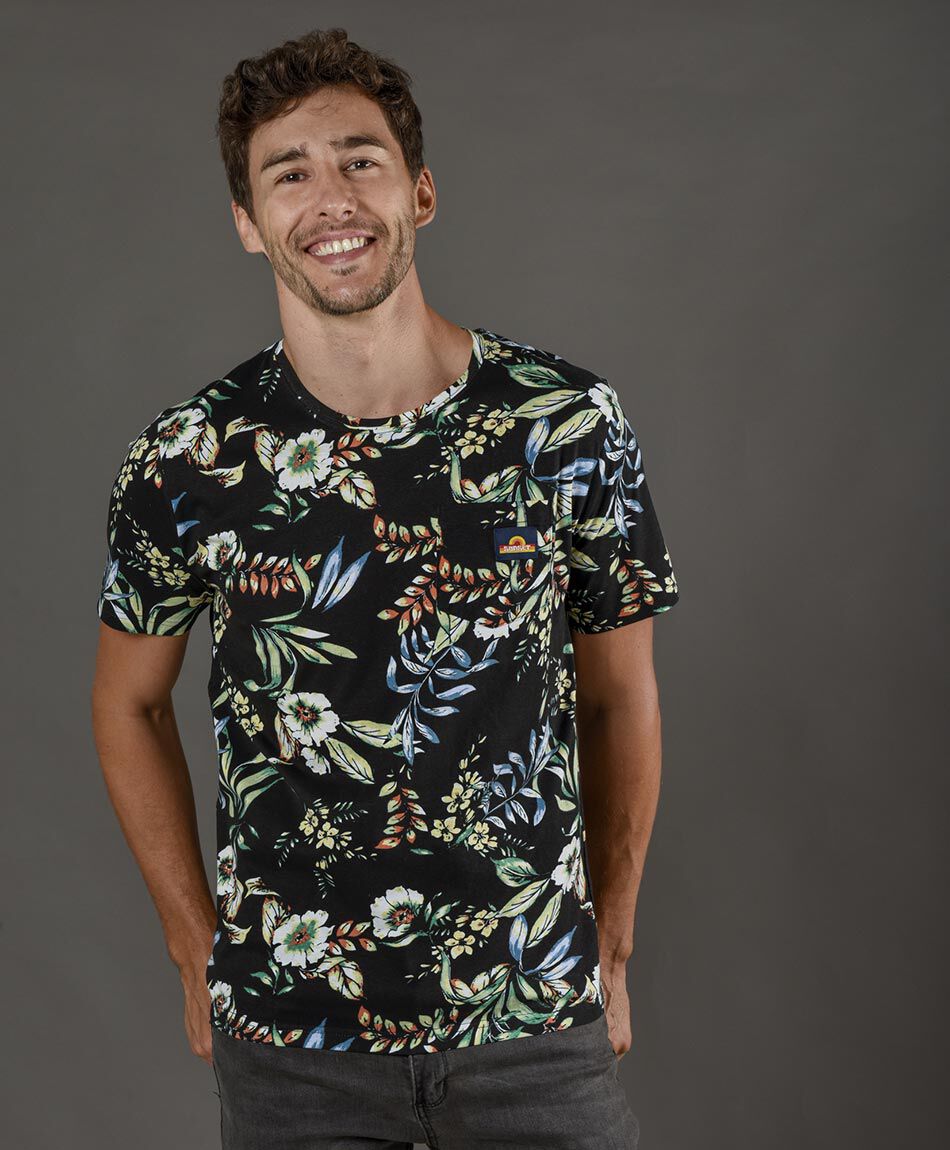 Polera manga corta cuello redondo