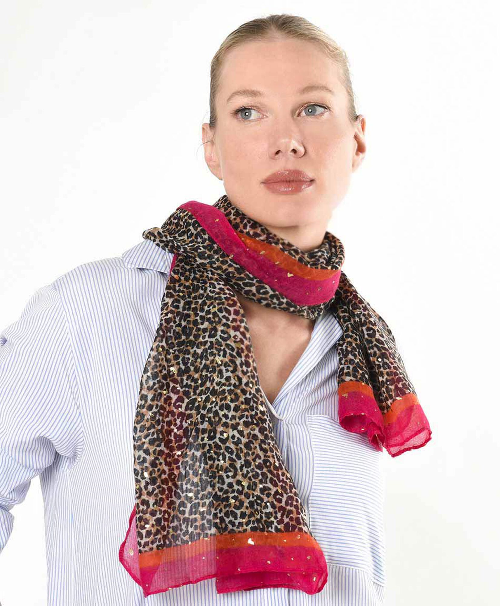 Pañuelo mujer animal print Pañuelo mujer animal print
