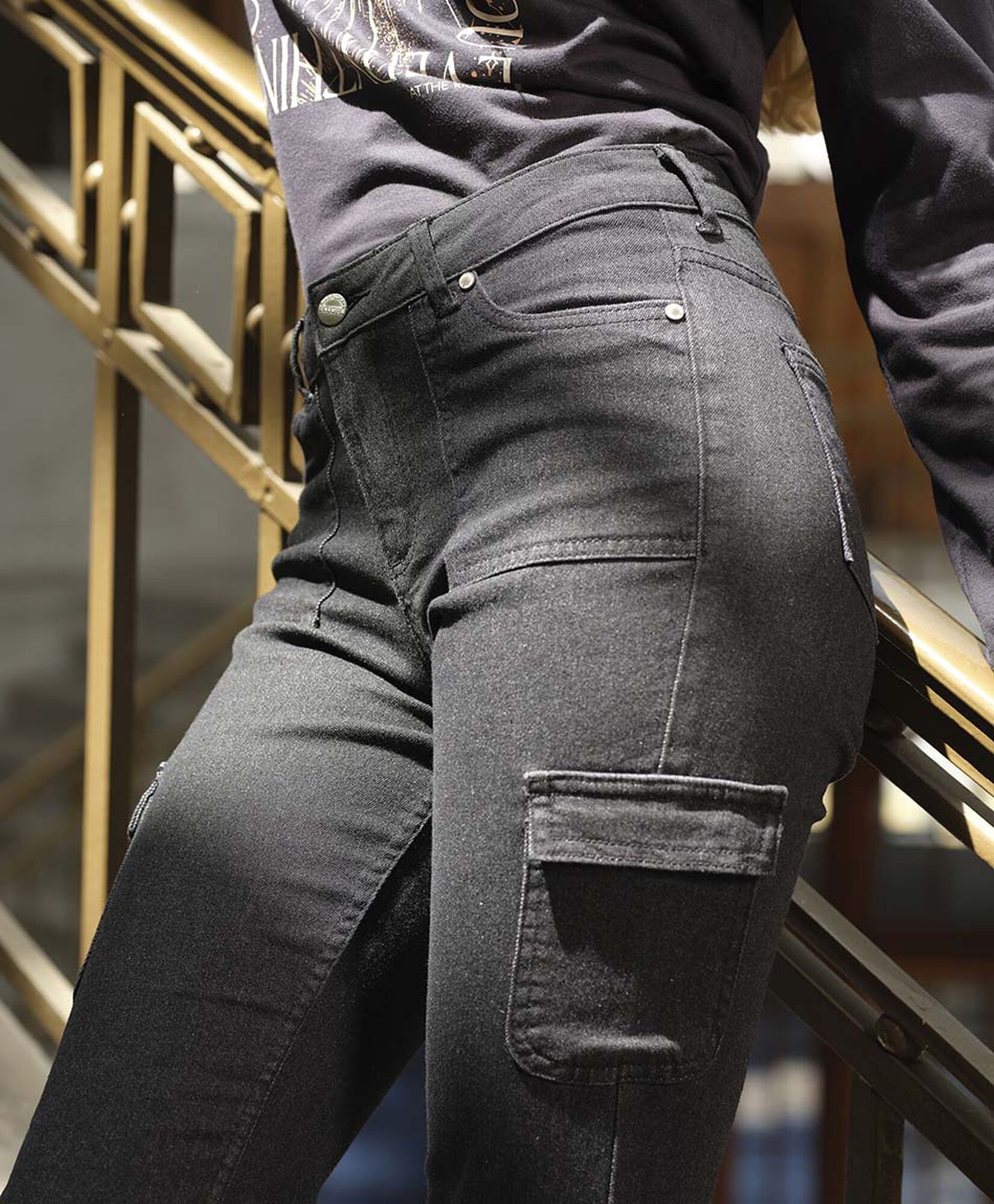 Jeans mujer cargo flare Jeans mujer cargo flare