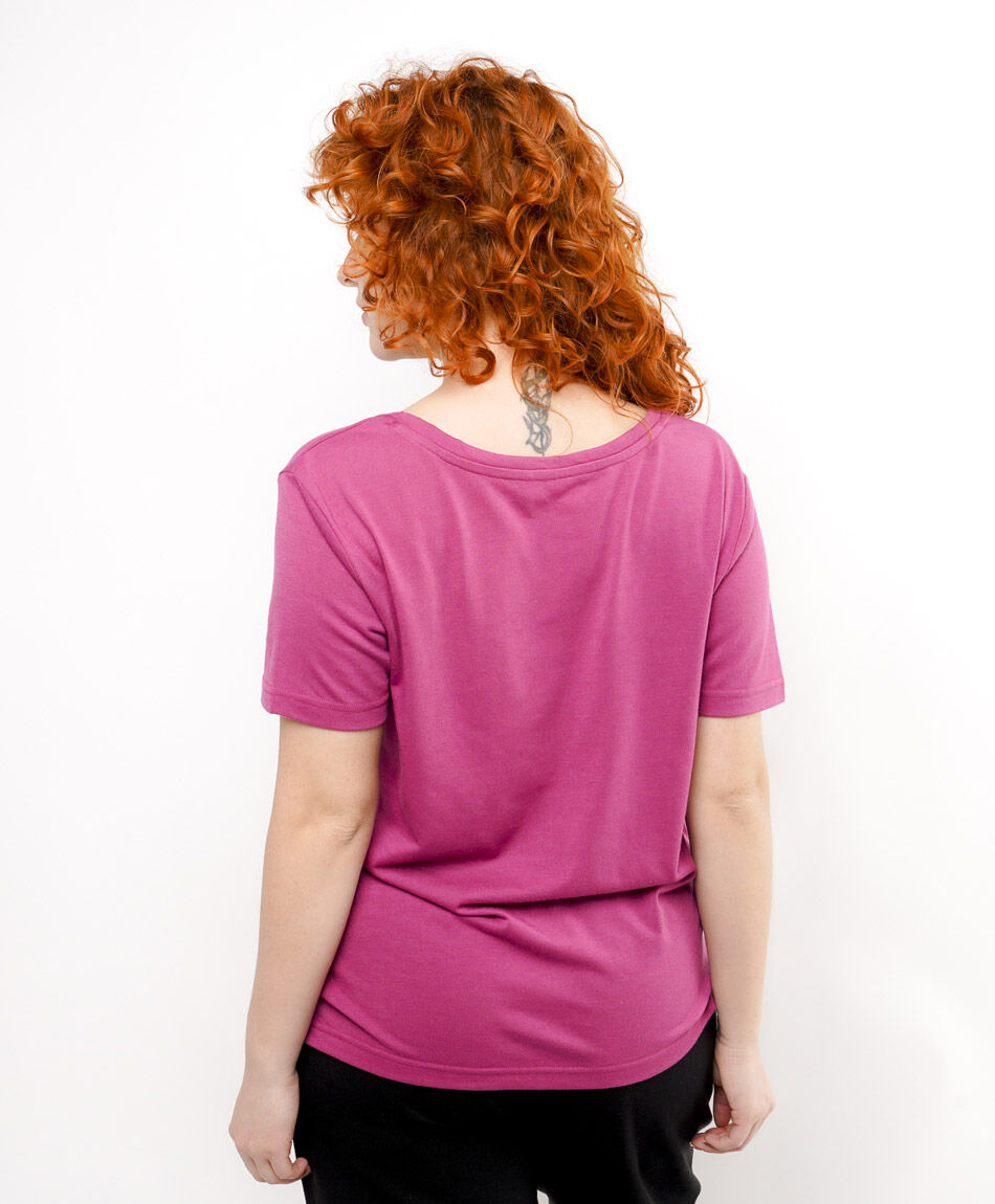 Polera mujer cl&aacute;sica fucsia