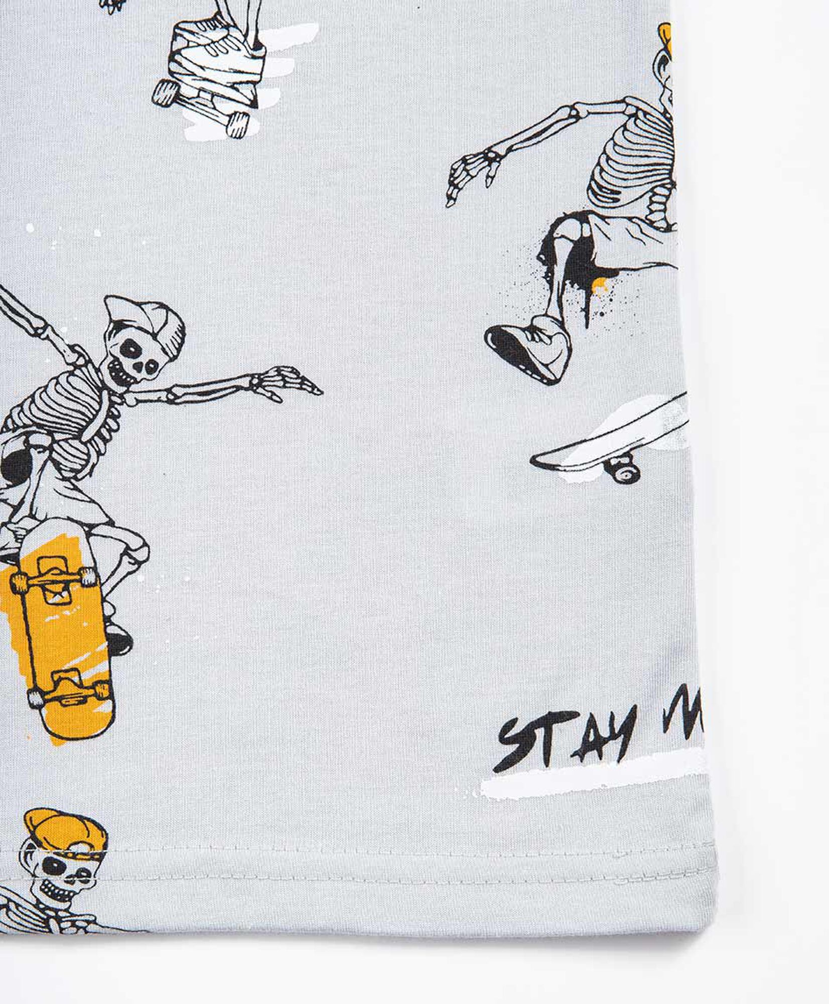 Polera niño esqueleto skate Polera niño esqueleto skate