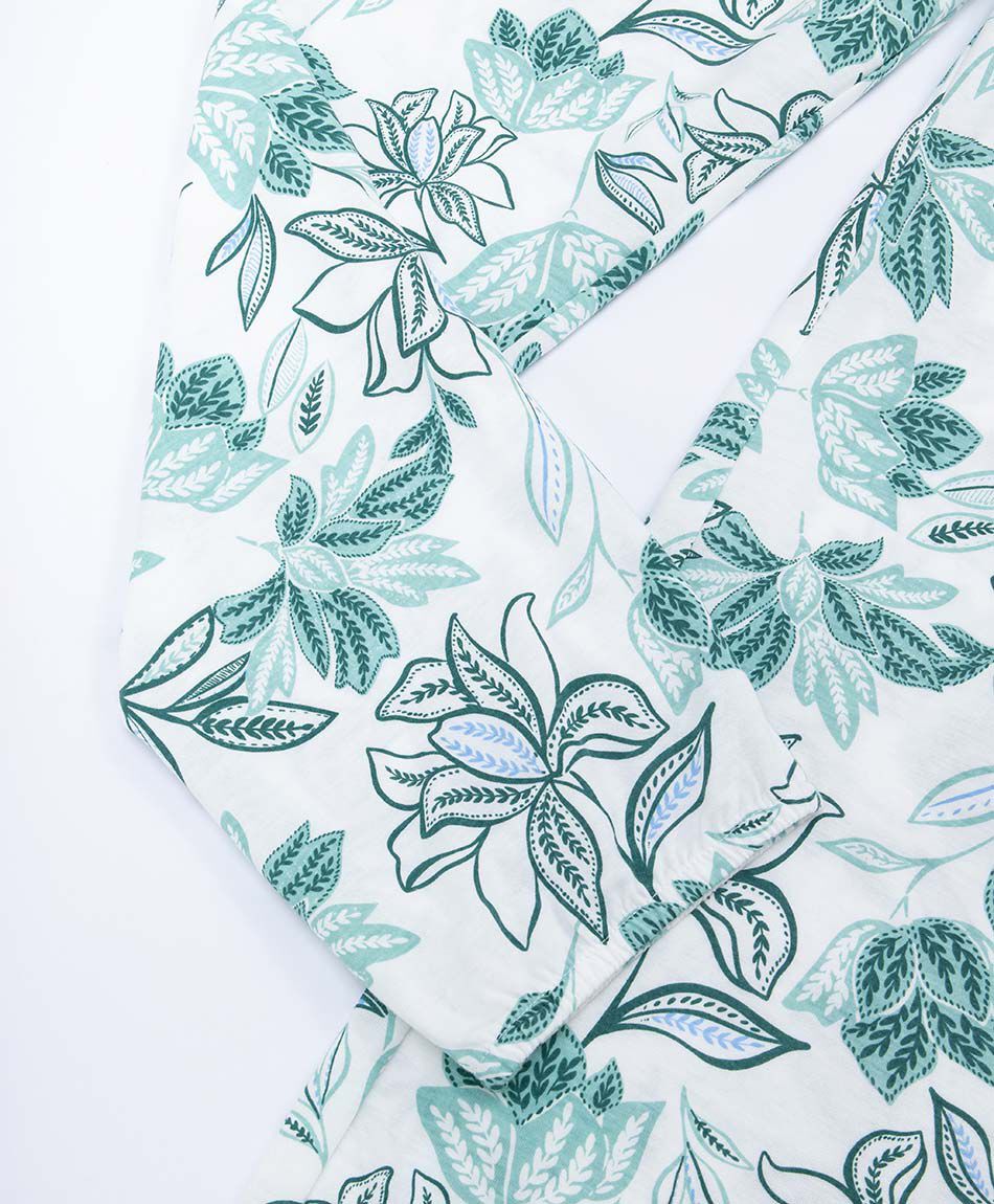 Pijama mujer dise&ntilde;o floreado cian