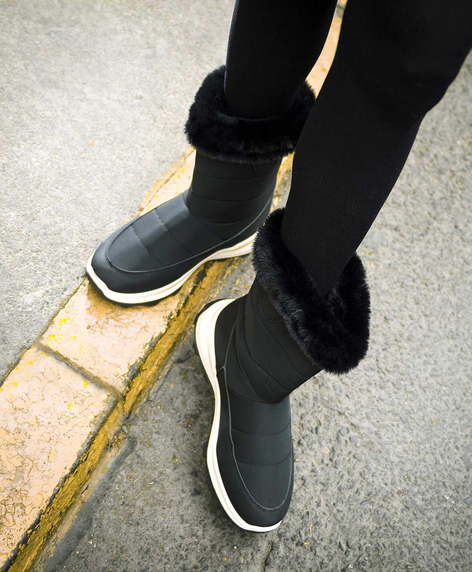 Bota mujer acolchada pelitos plataforma Bota mujer acolchada pelitos plataforma