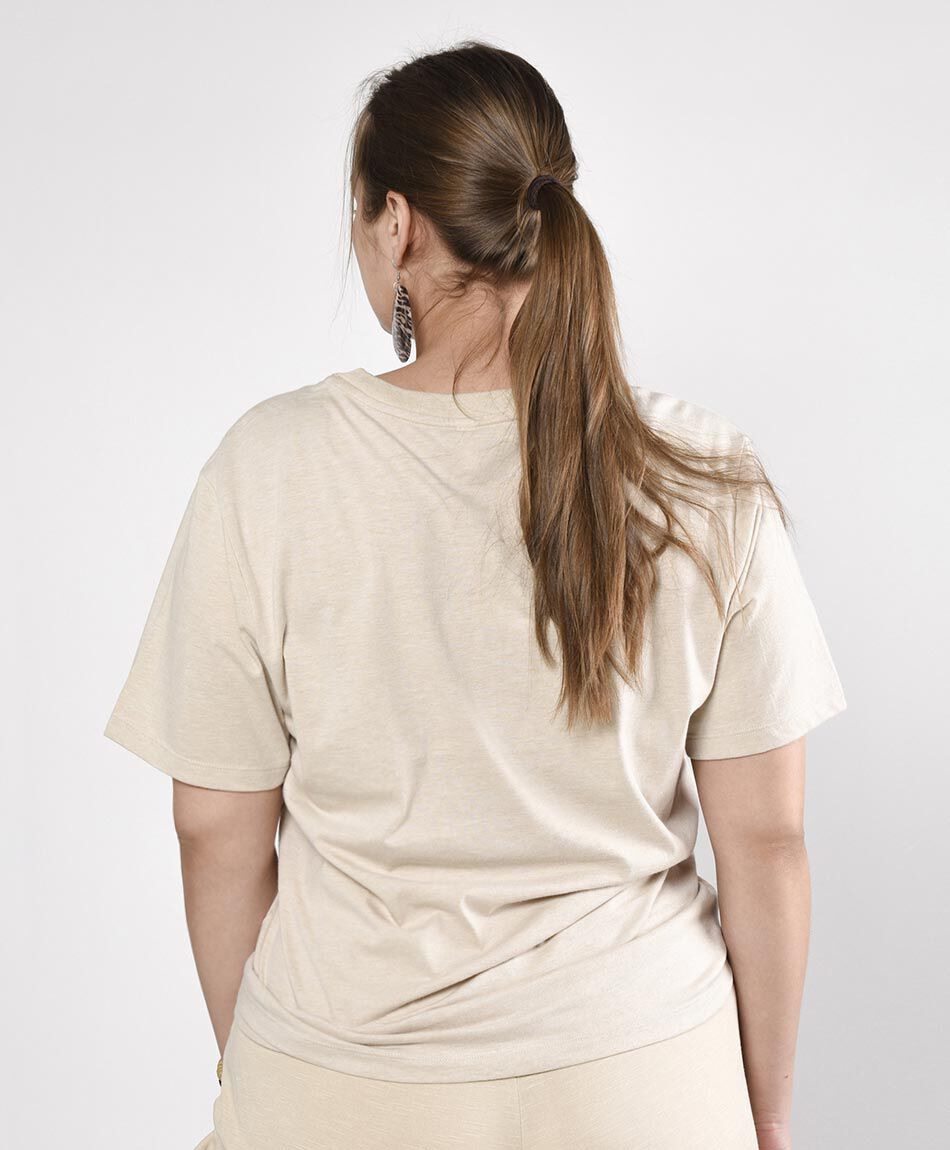 Polera manga corta cuello redondo