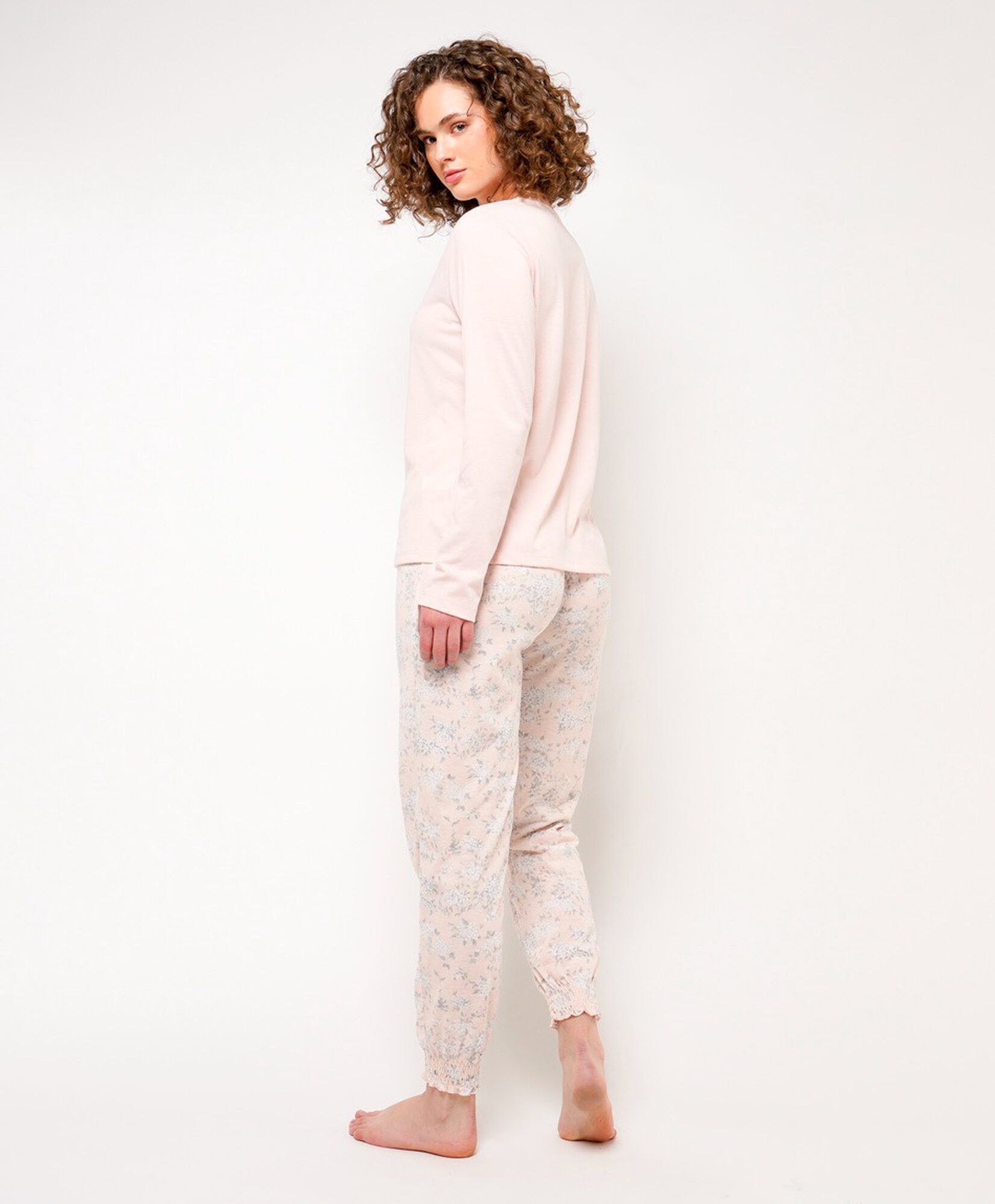 Pijama mujer detalles pink Pijama mujer detalles pink