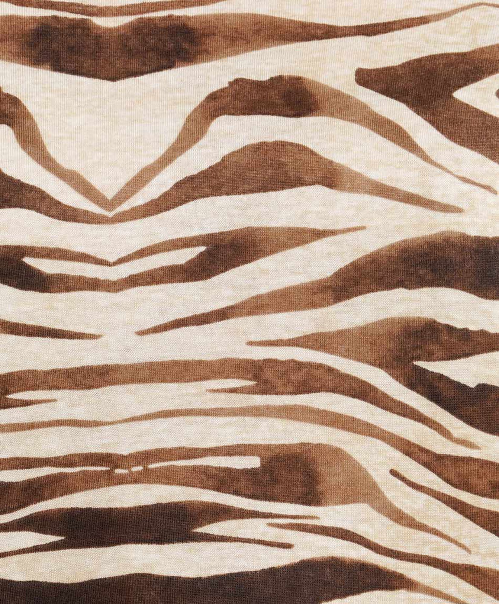 Polera mujer animal print café Polera mujer animal print café