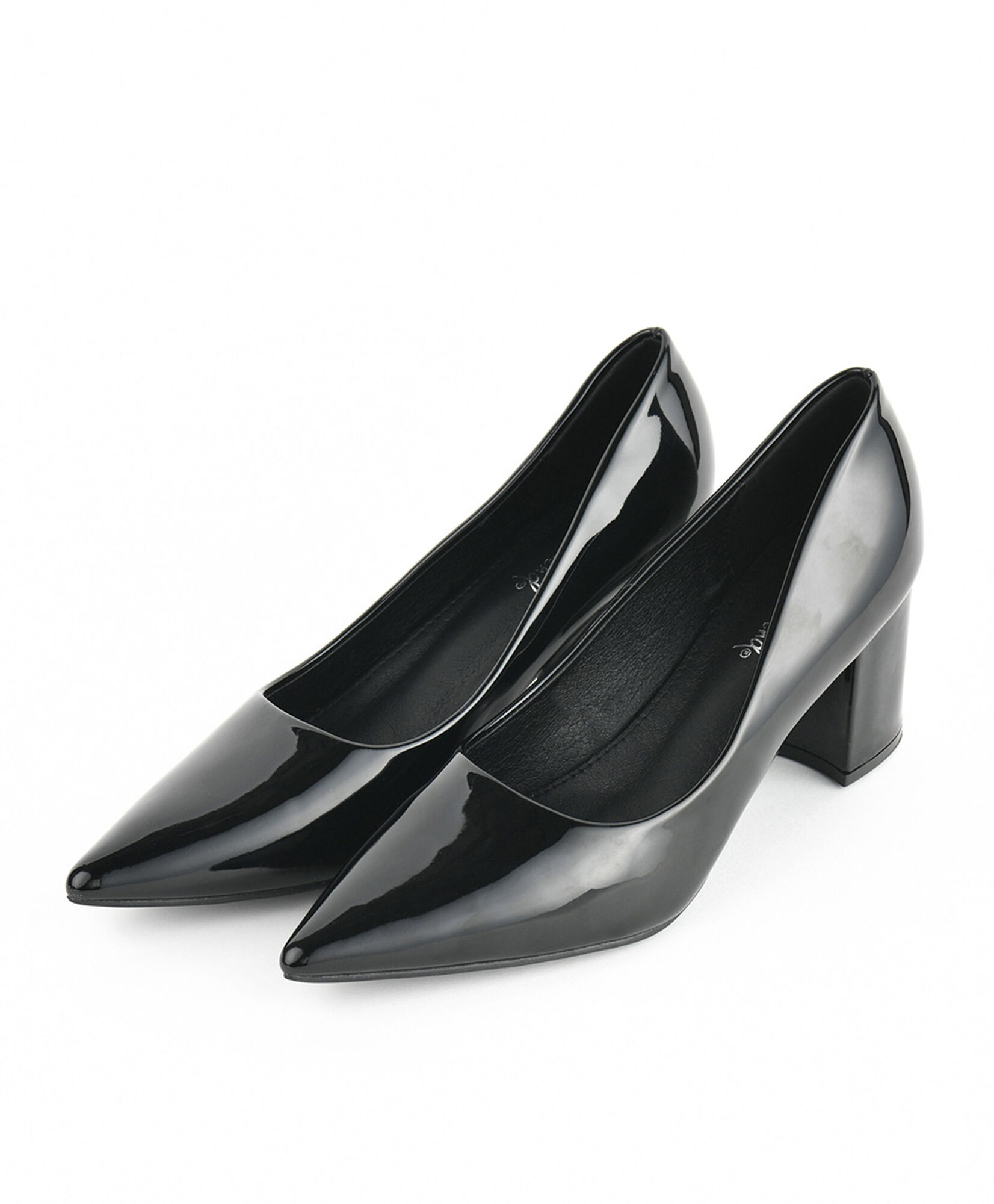 Zapato mujer charol medio taco Zapato mujer charol medio taco