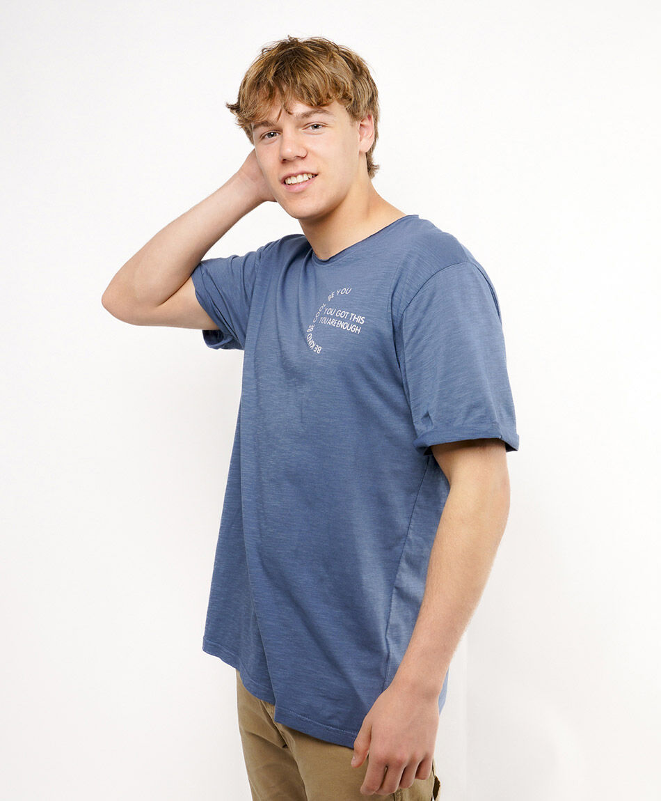 Polera hombre b&aacute;sica frase