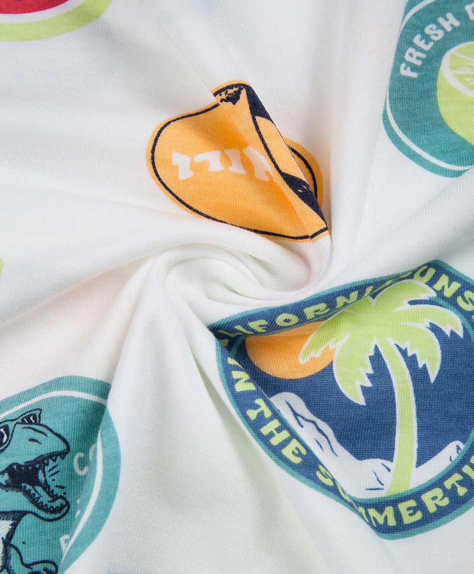 Polera niño etiquetas Polera niño etiquetas
