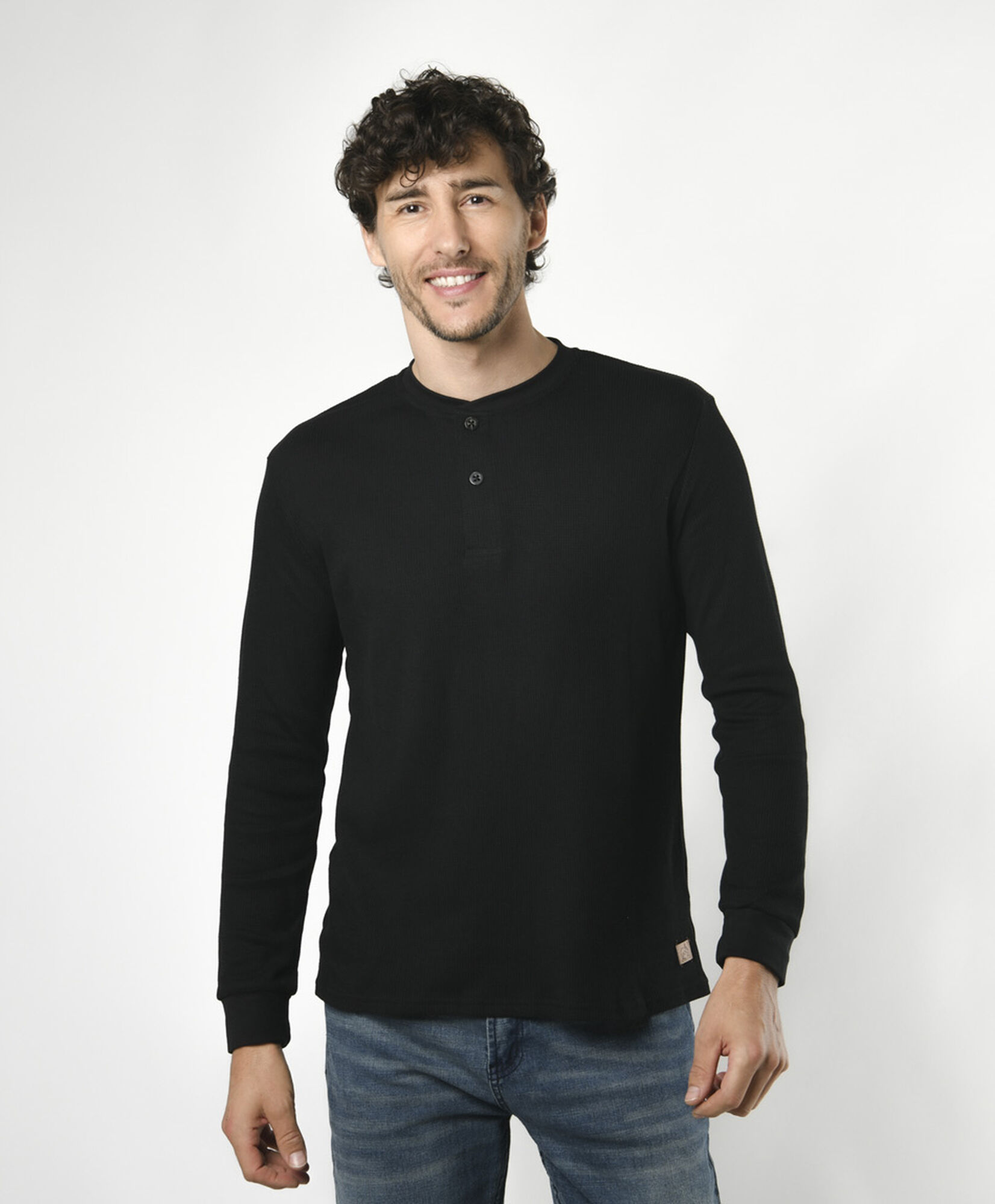 Polera hombre básica negra botones Polera hombre básica negra botones