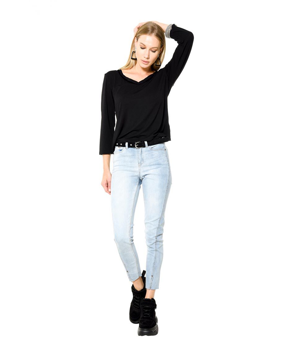Jeans blue con corte