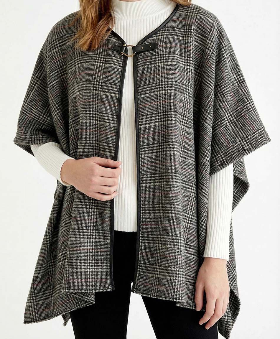 Poncho mujer broche dorado