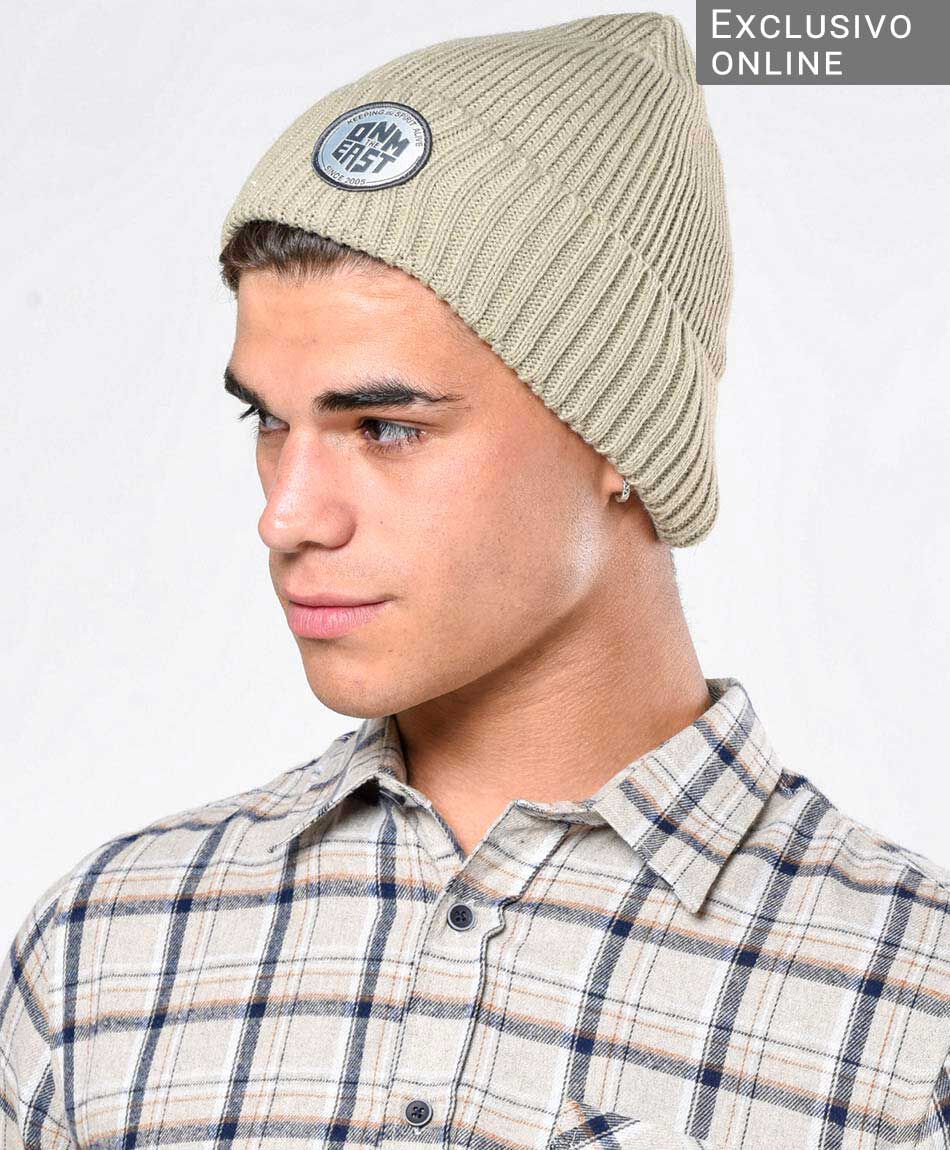 Gorro hombre tejido acanalado beige
