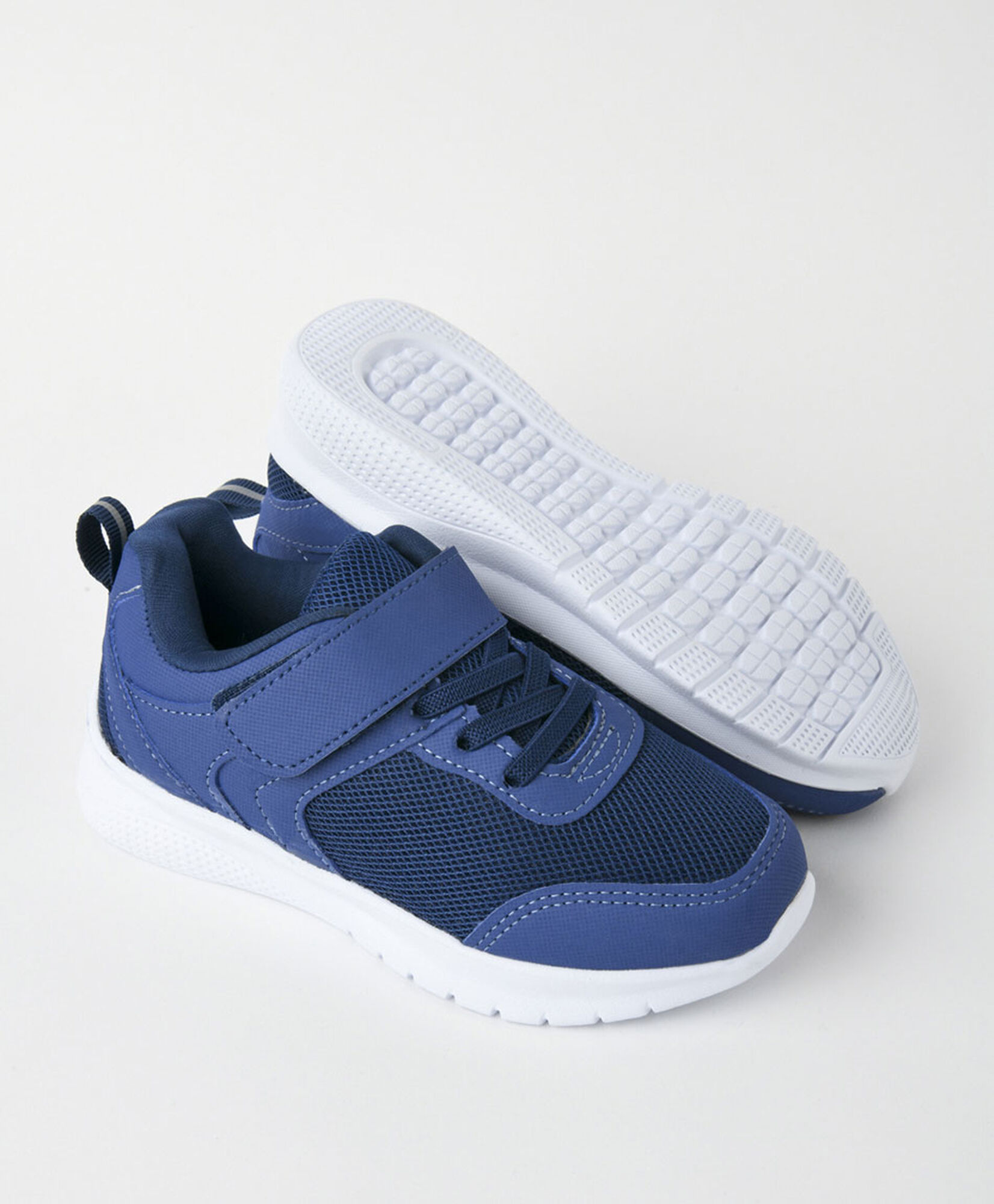 Zapatilla escolar (26 a 34) azul velcro Zapatilla escolar (26 a 34) azul velcro