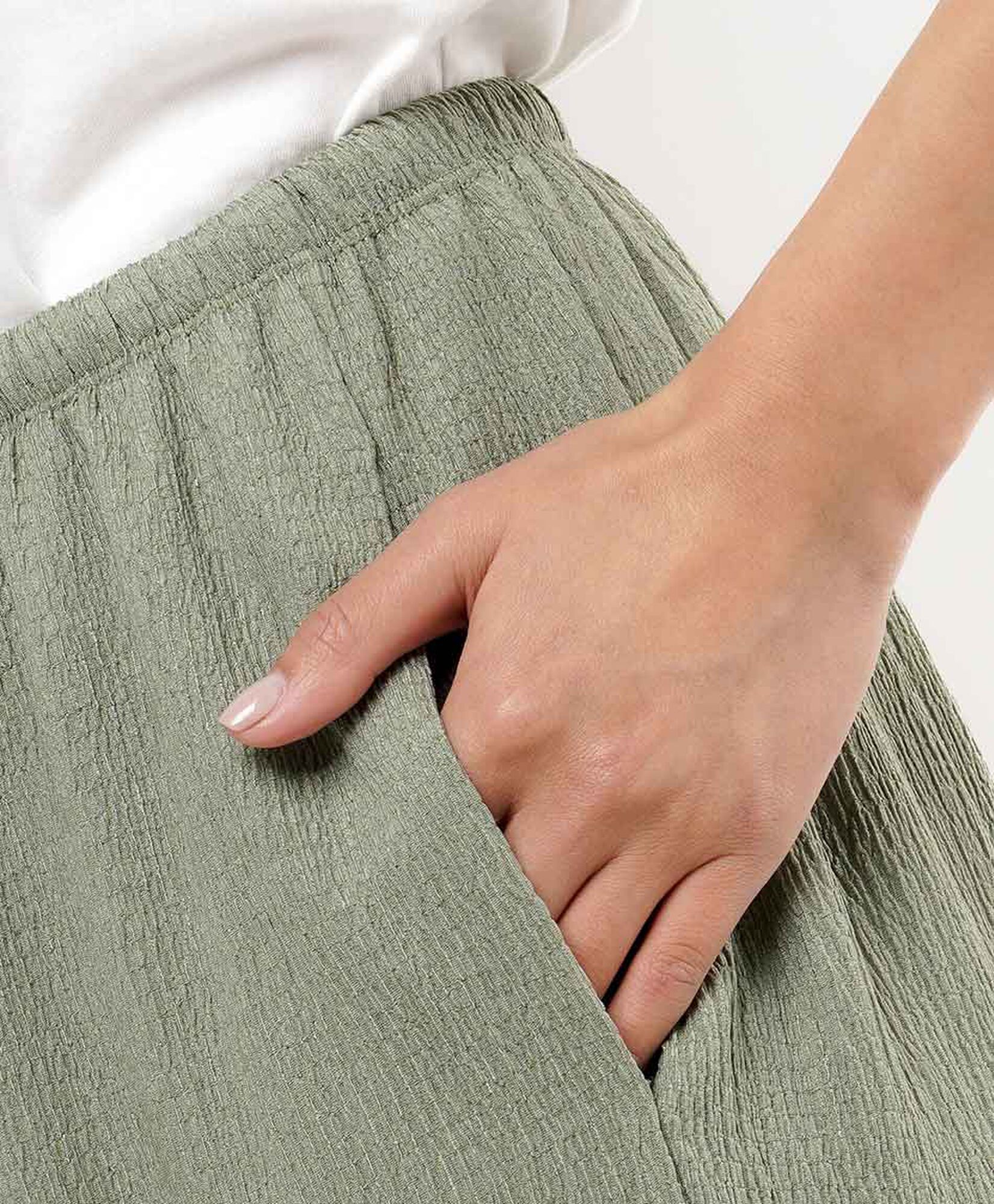 Pantalón mujer amarra cintura Pantalón mujer amarra cintura