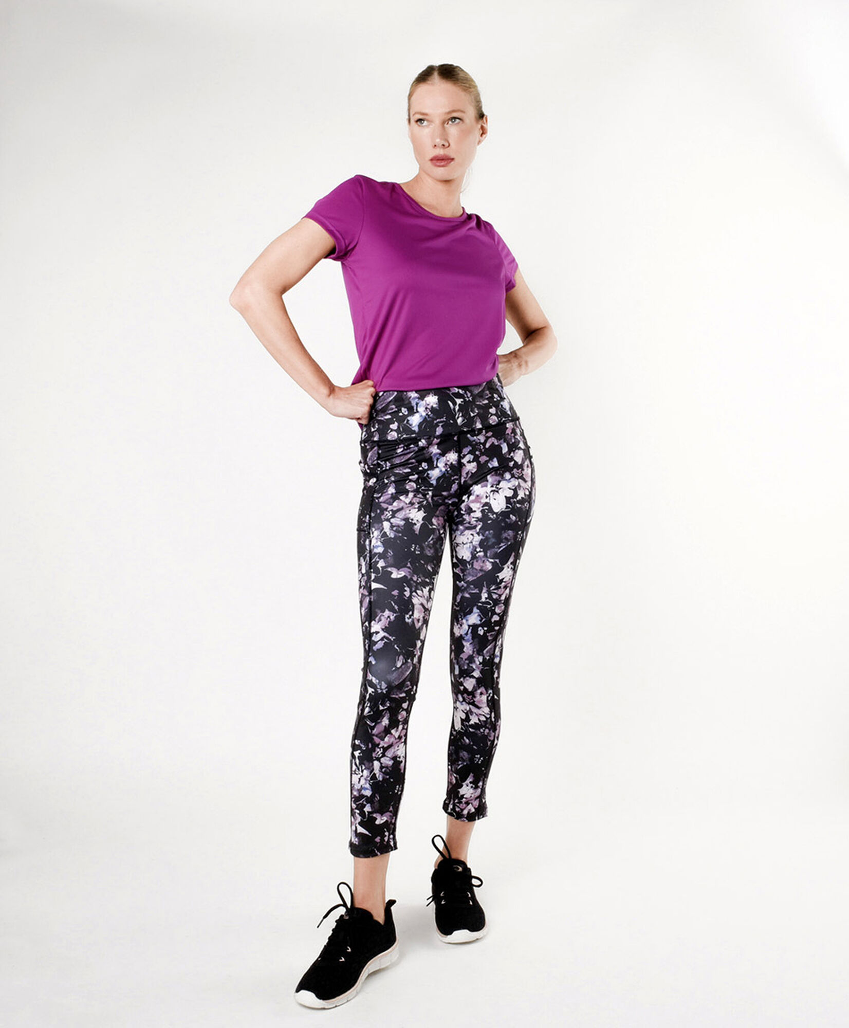 Calza mujer floreada Calza mujer floreada
