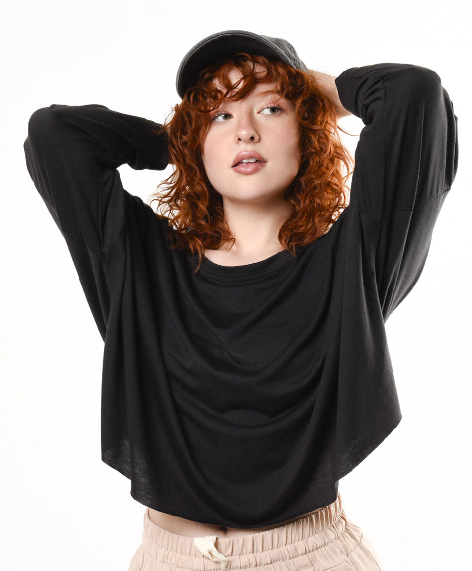 Polera mujer lisa negra crop