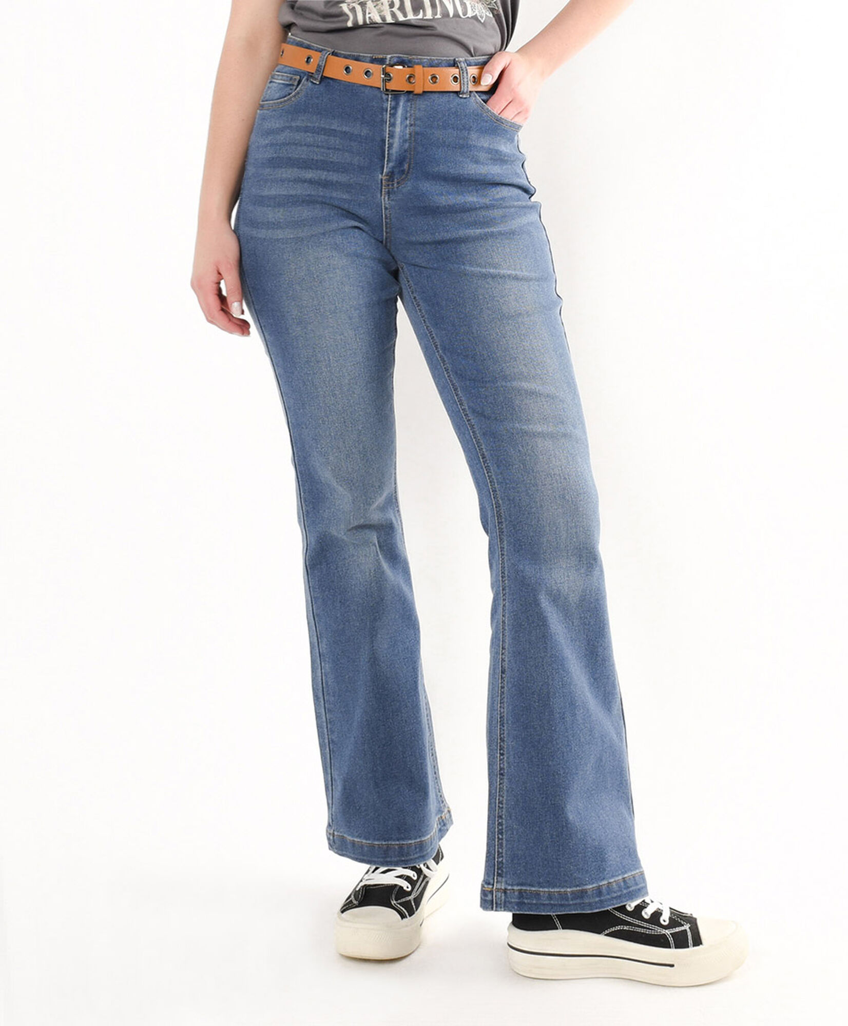 Jeans mujer cinturón flare Jeans mujer cinturón flare
