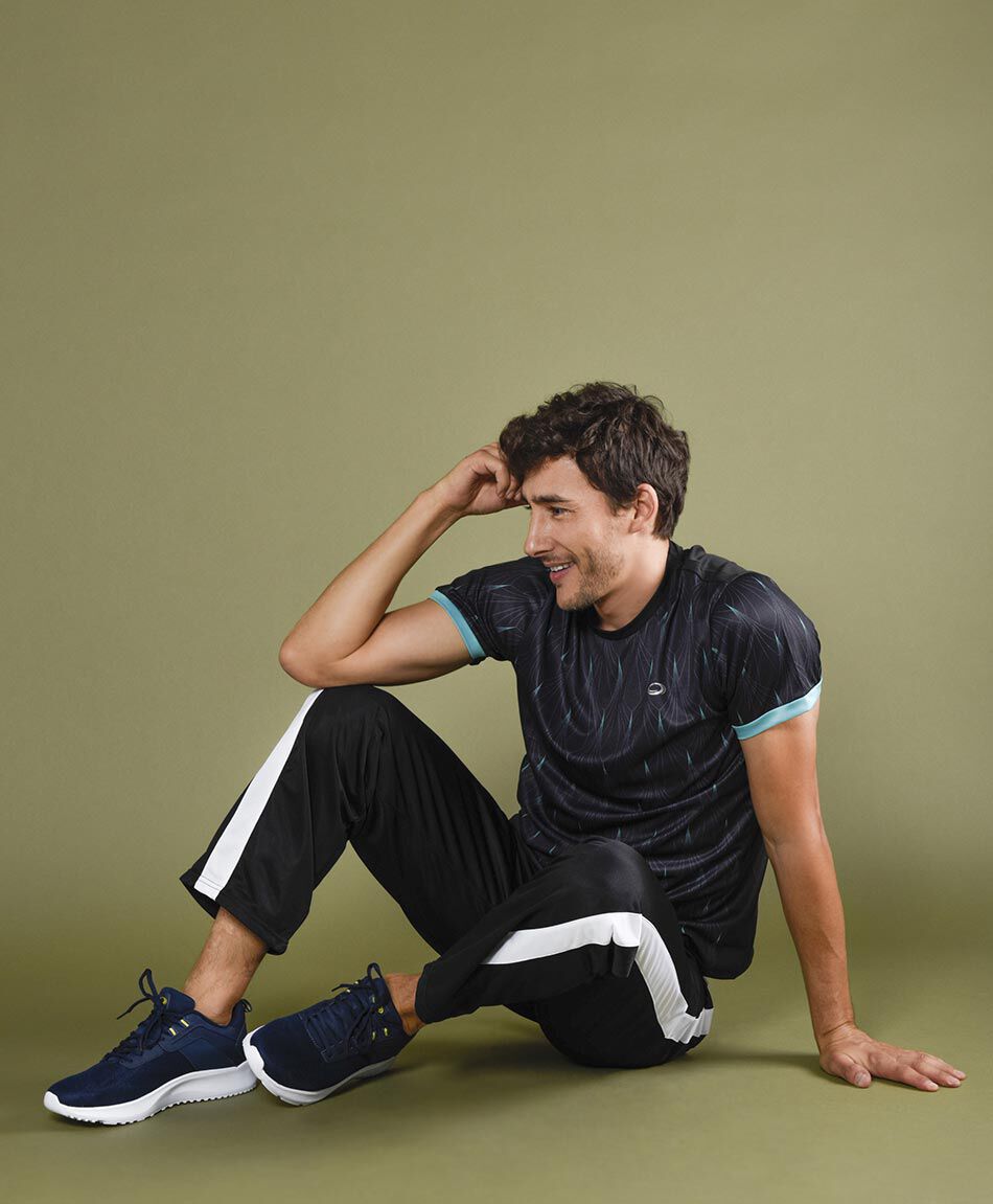 Zapatilla training con cordones