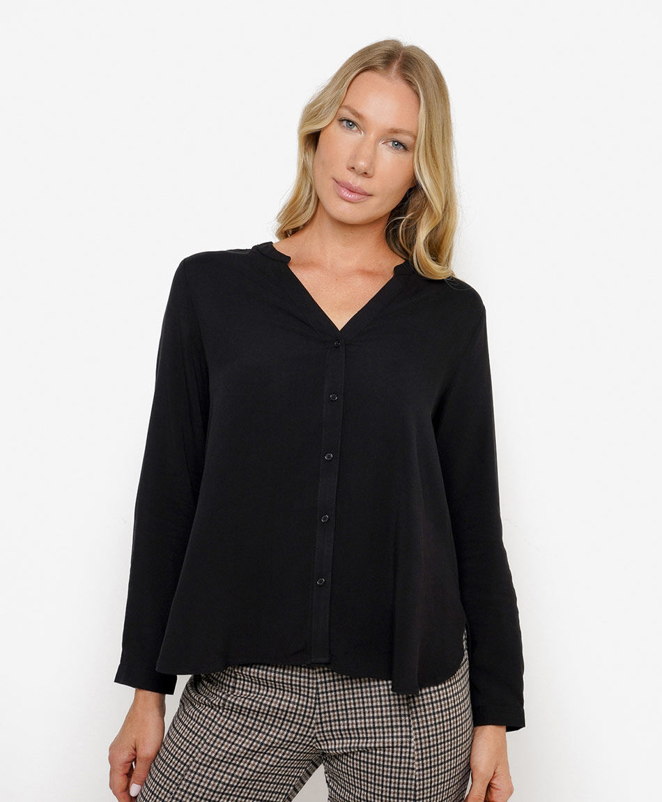 Blusa mujer cuello mao negra