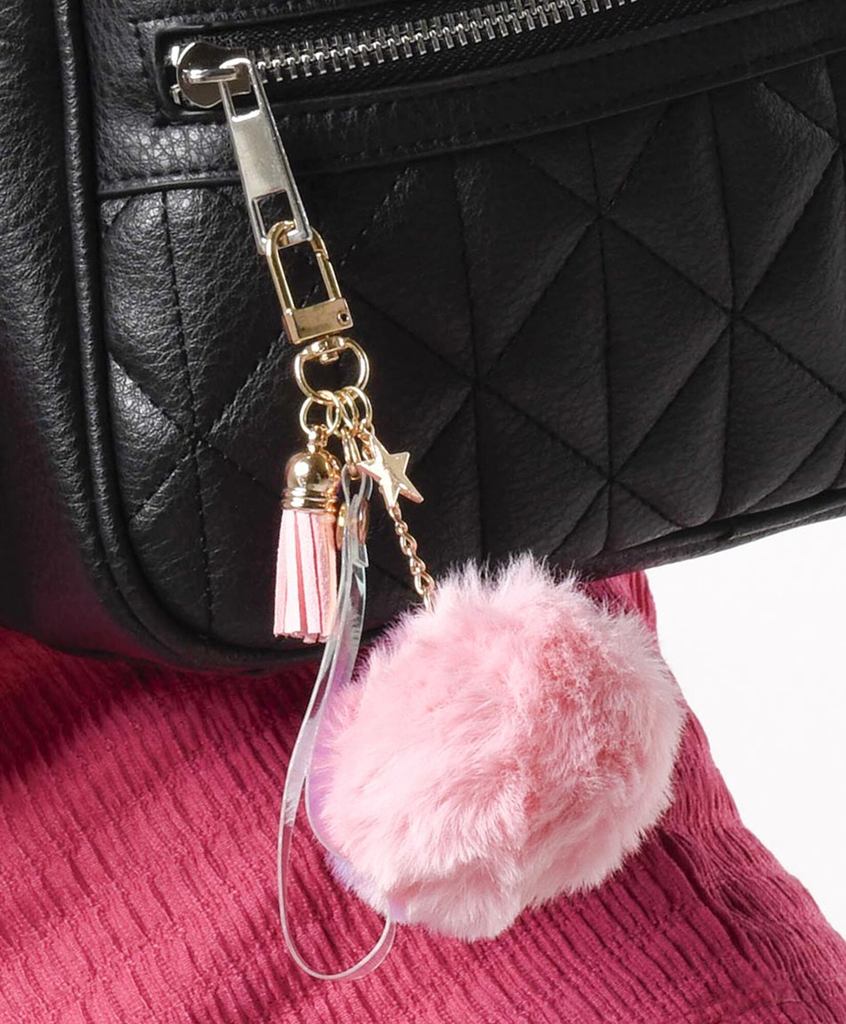 Llavero mujer pompon rosado Llavero mujer pompon rosado