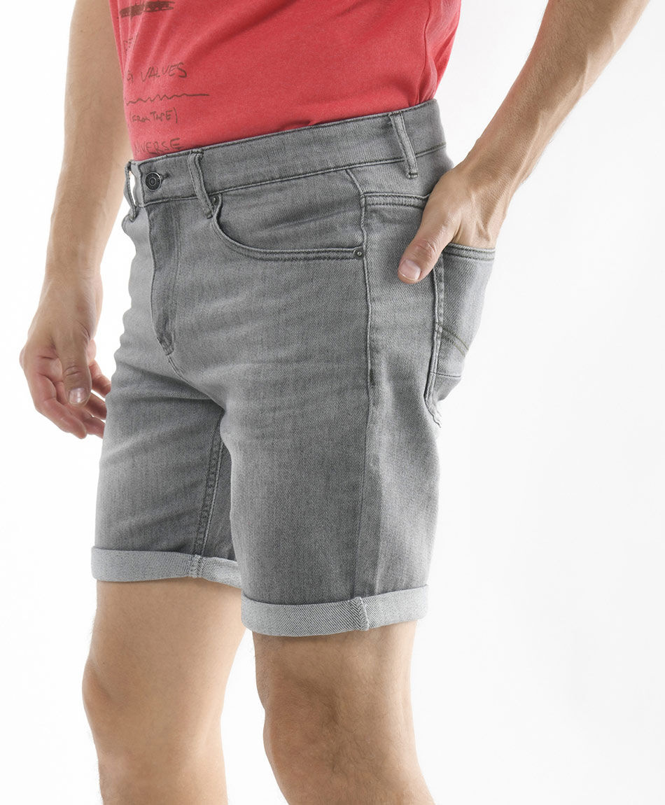 Bermuda hombre denim desgastado