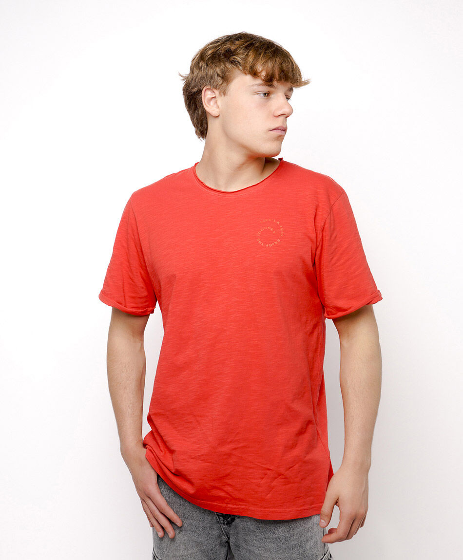 Polera hombre b&aacute;sica frase