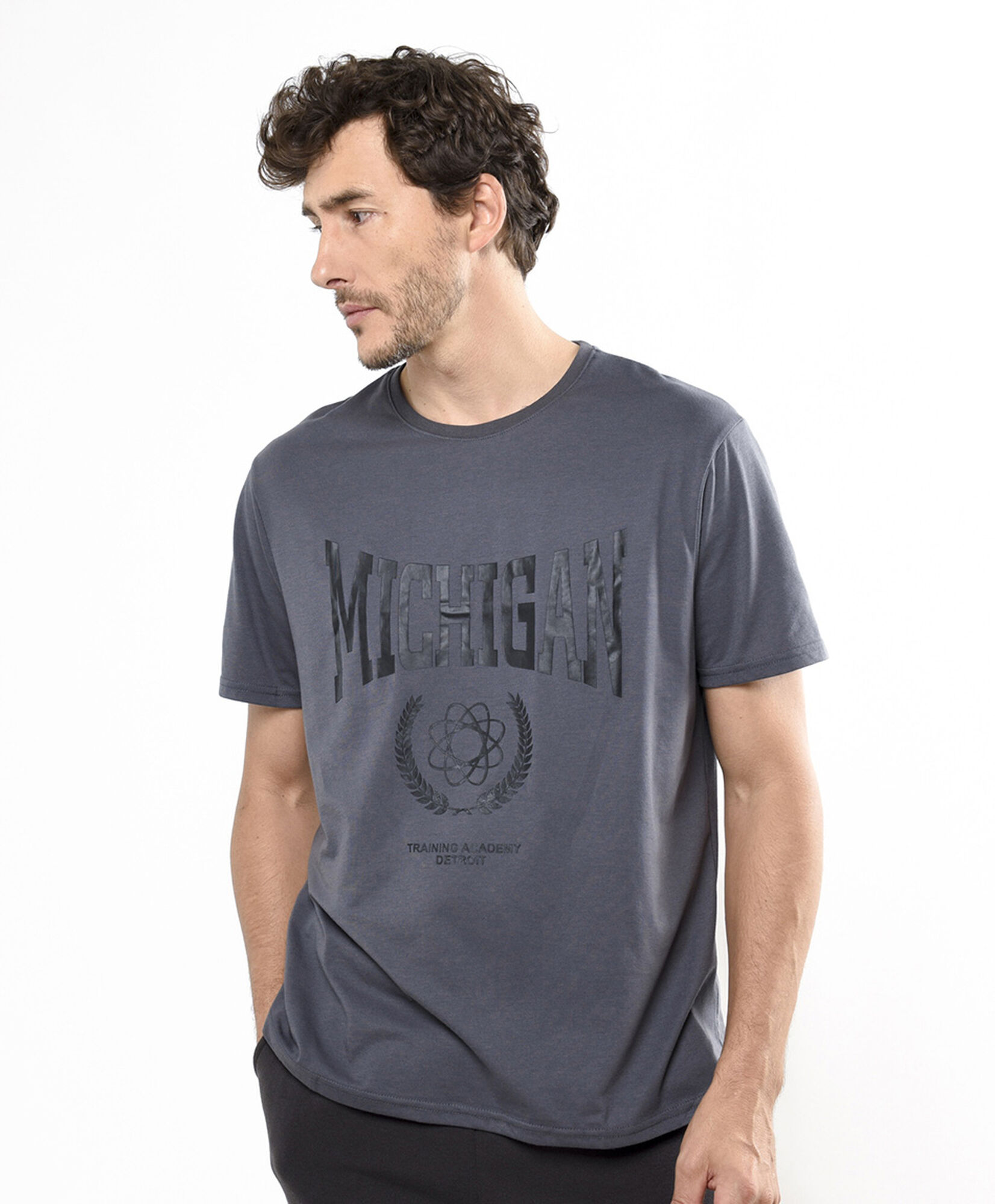 Polera deportiva hombre michigan Polera deportiva hombre michigan