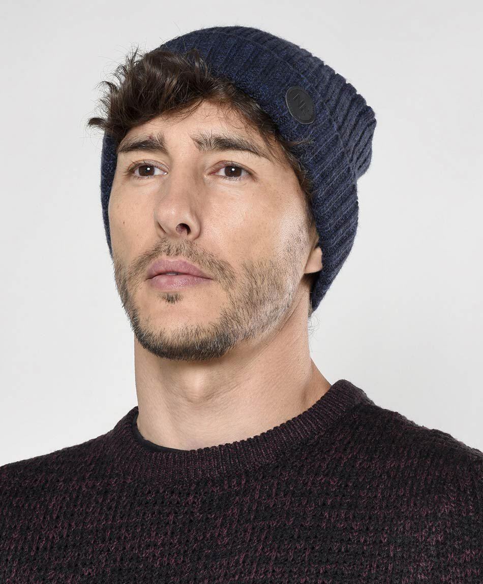 Gorro hombre acanalado con forro