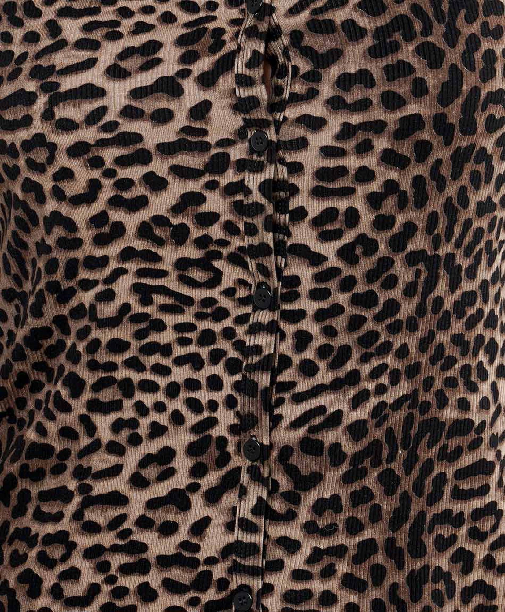 Polera mujer animal print botones Polera mujer animal print botones