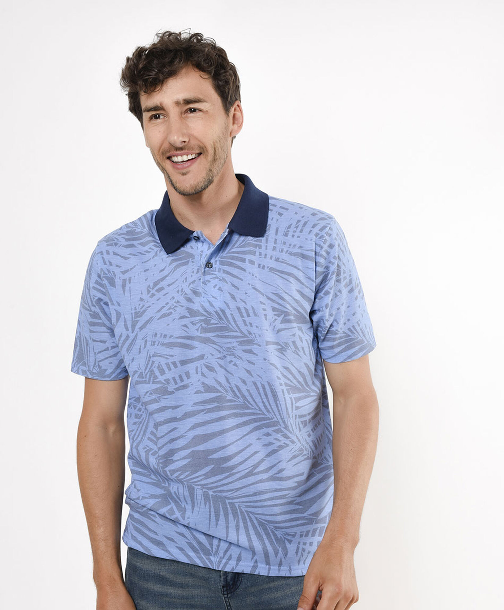 Polera hombre hojas cuello piqué Polera hombre hojas cuello piqué