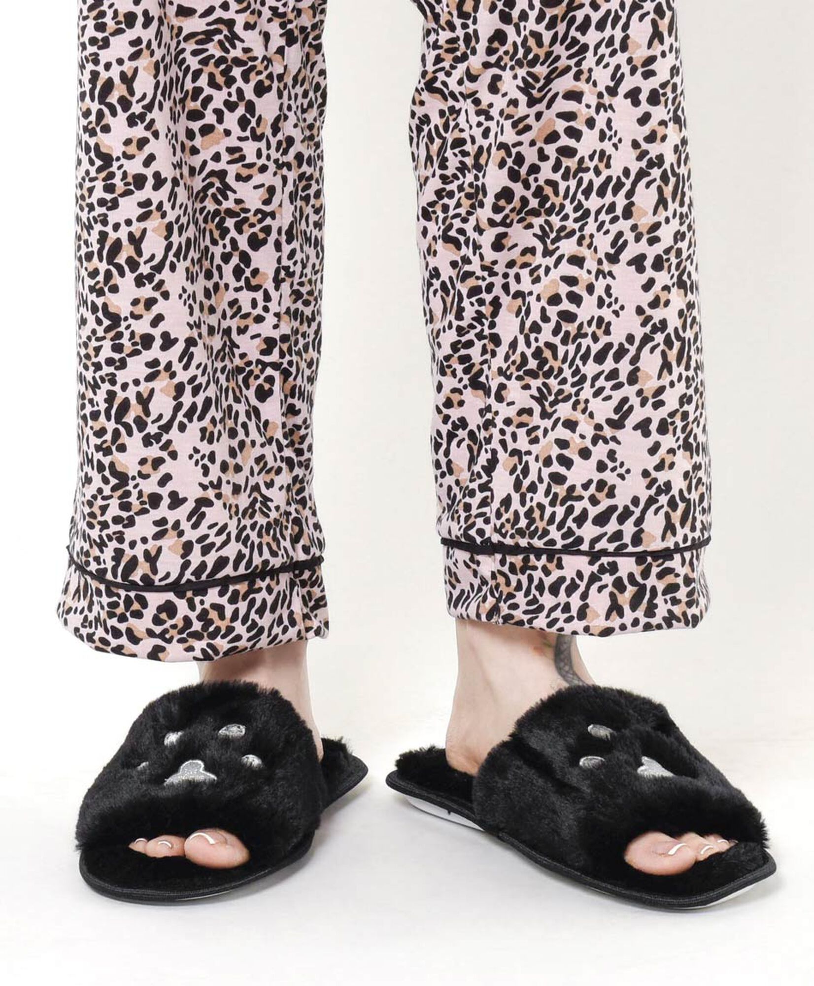 Pantufla mujer gato abierta Pantufla mujer gato abierta