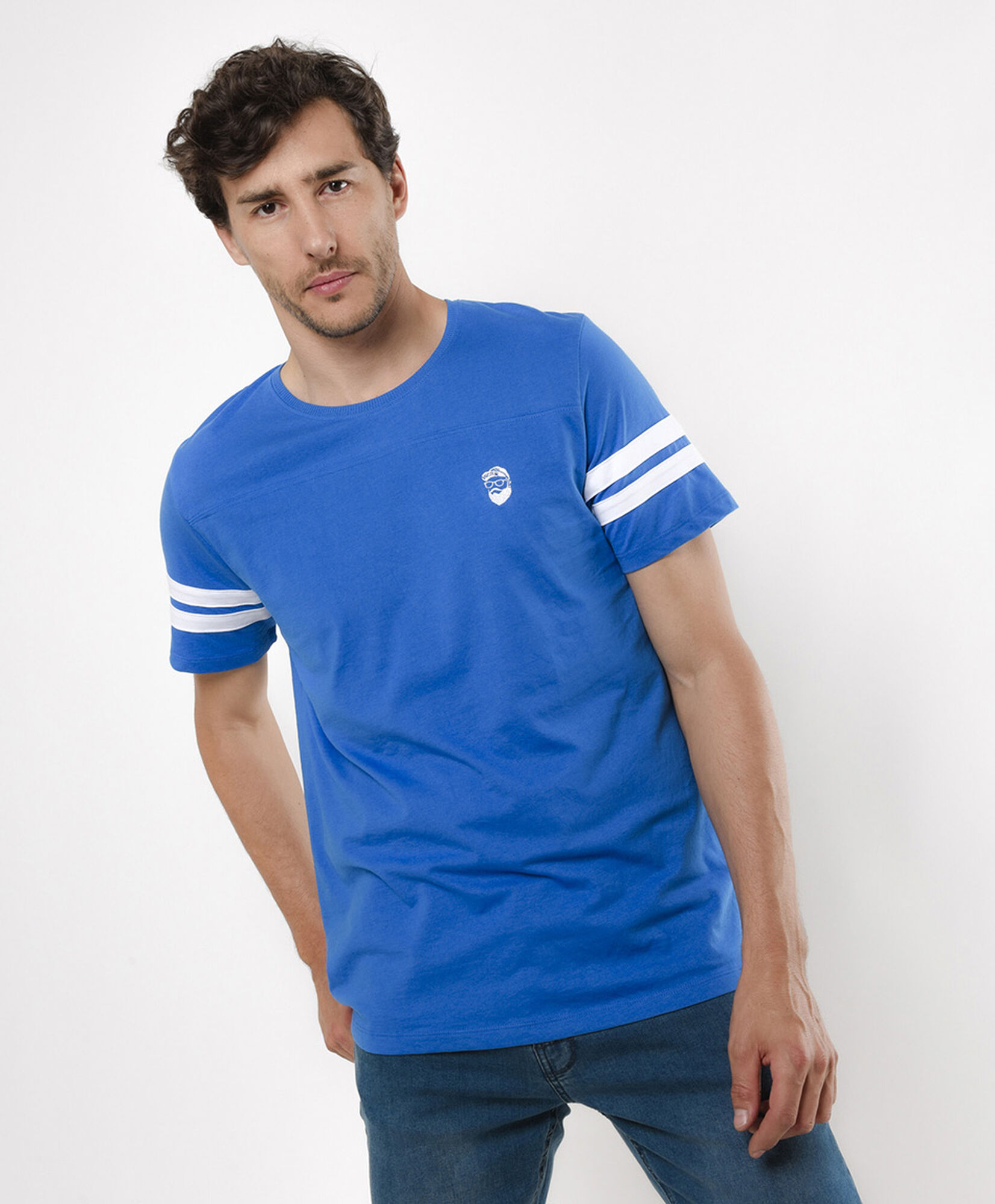 Polera hombre líneas en brazo Polera hombre líneas en brazo
