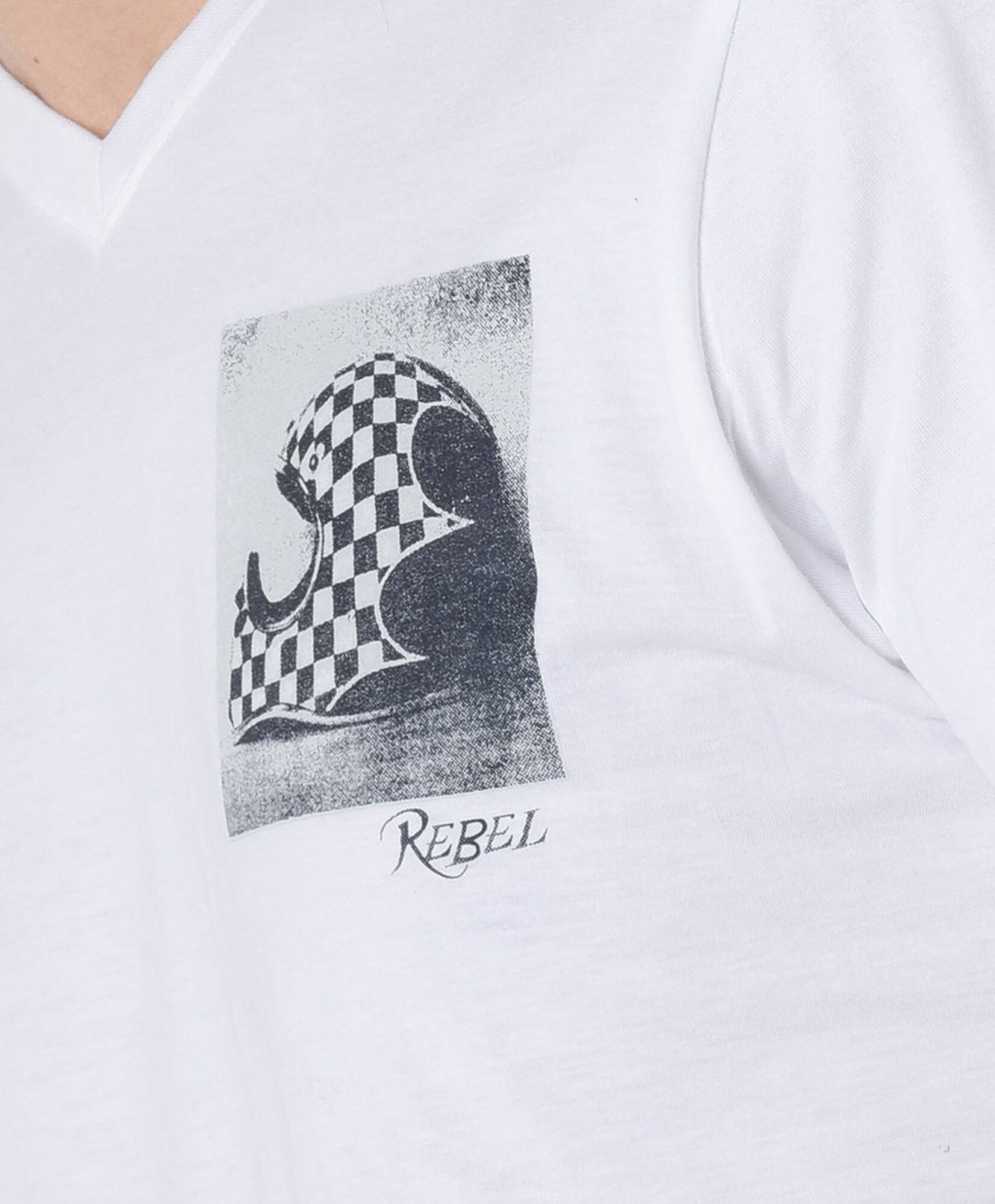 Polera hombre doble estampado casco Polera hombre doble estampado casco