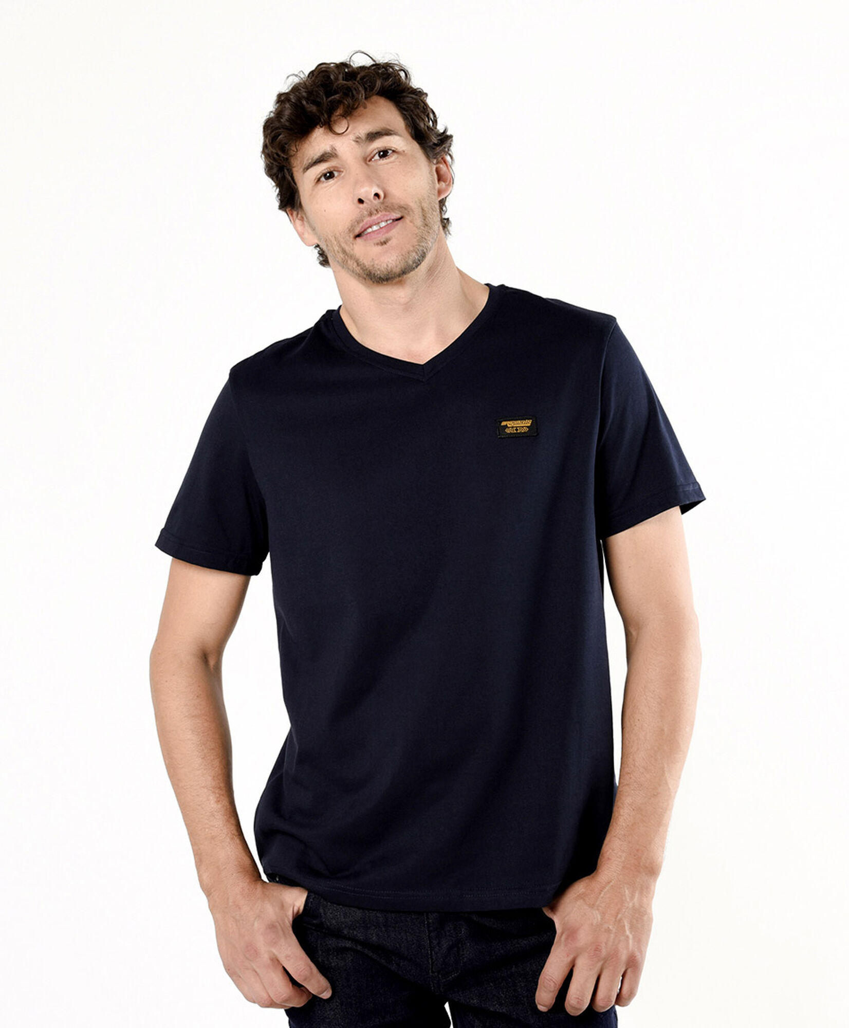Polera hombre lisa mini logo colores Polera hombre lisa mini logo colores