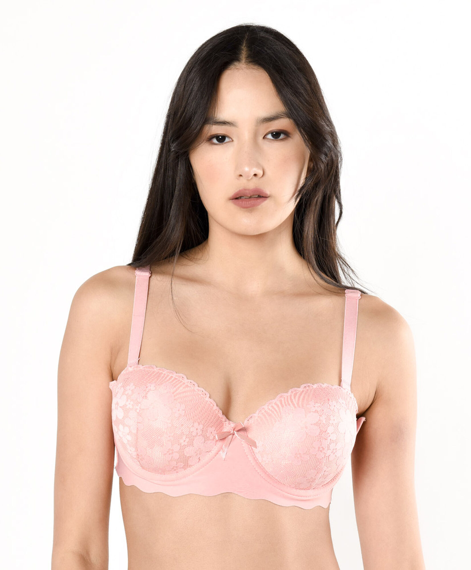 Sostén mujer encajes floreados seamless Sostén mujer encajes floreados seamless
