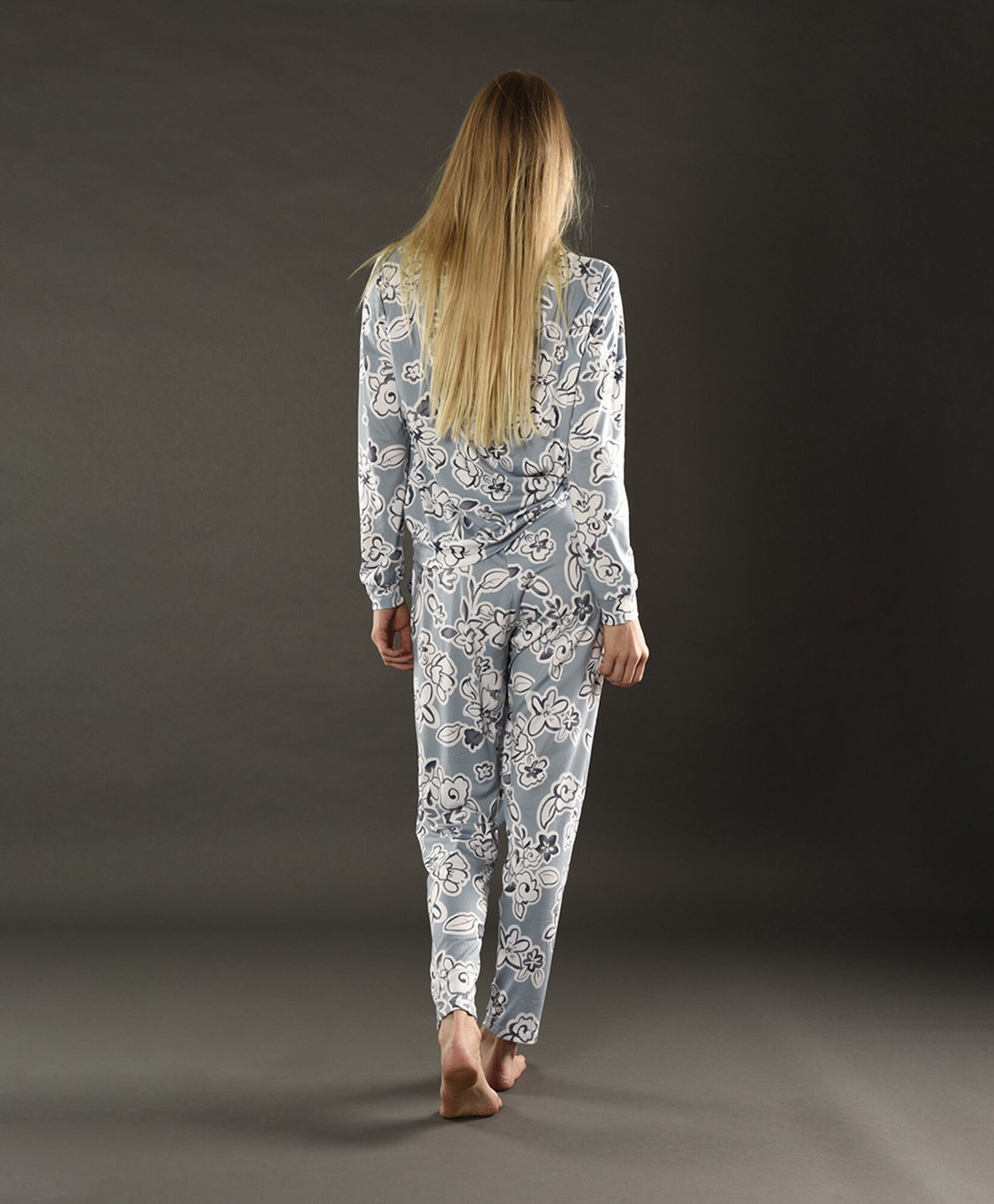 Pijama  flores Pijama  flores