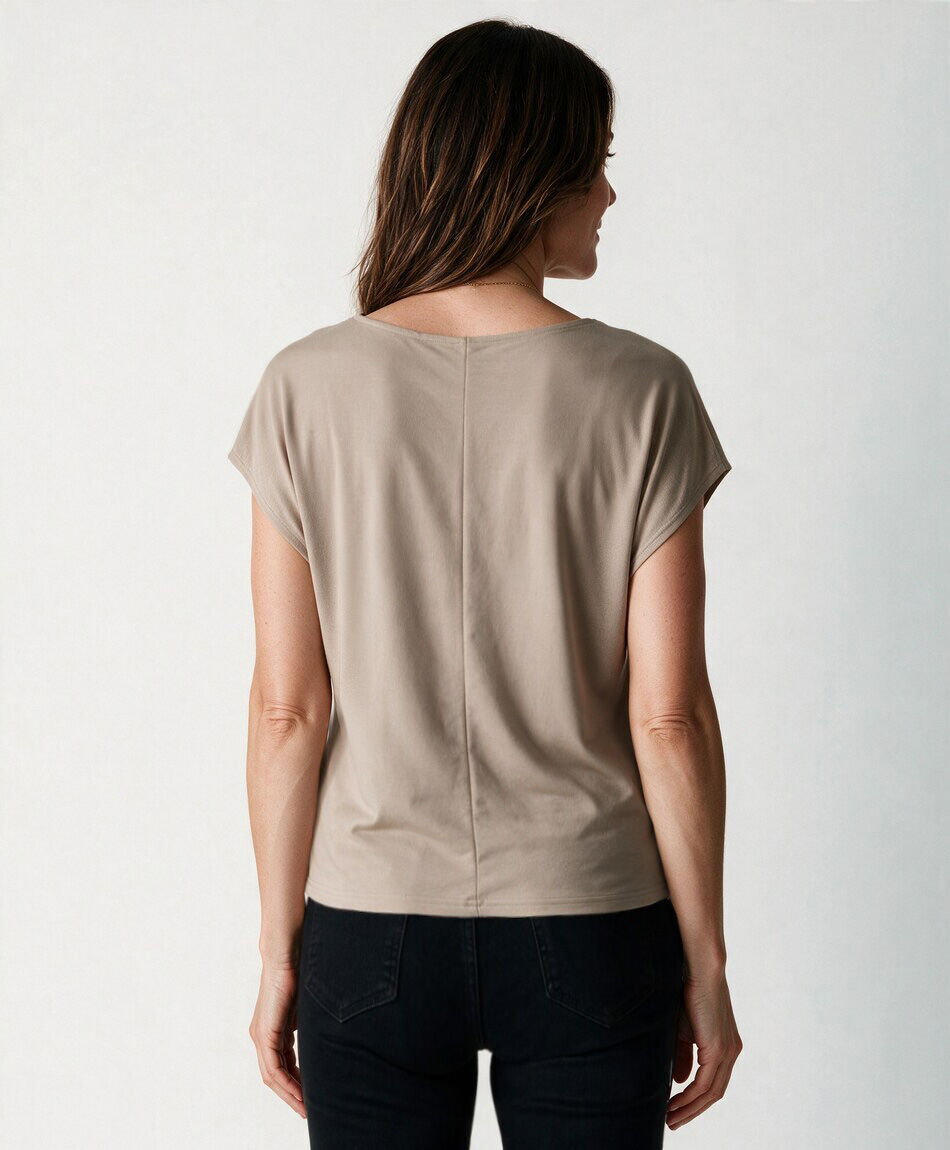 Polera mujer pliegues hombros