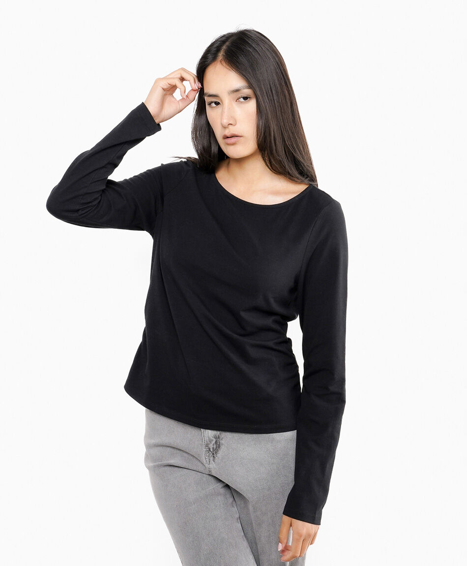Polera mujer b&aacute;sica negra manga larga