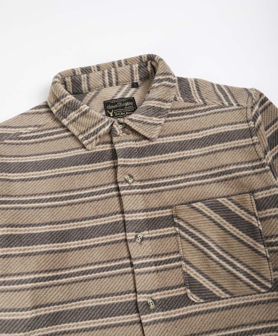Chaqueta hombre le&ntilde;adora l&iacute;neas