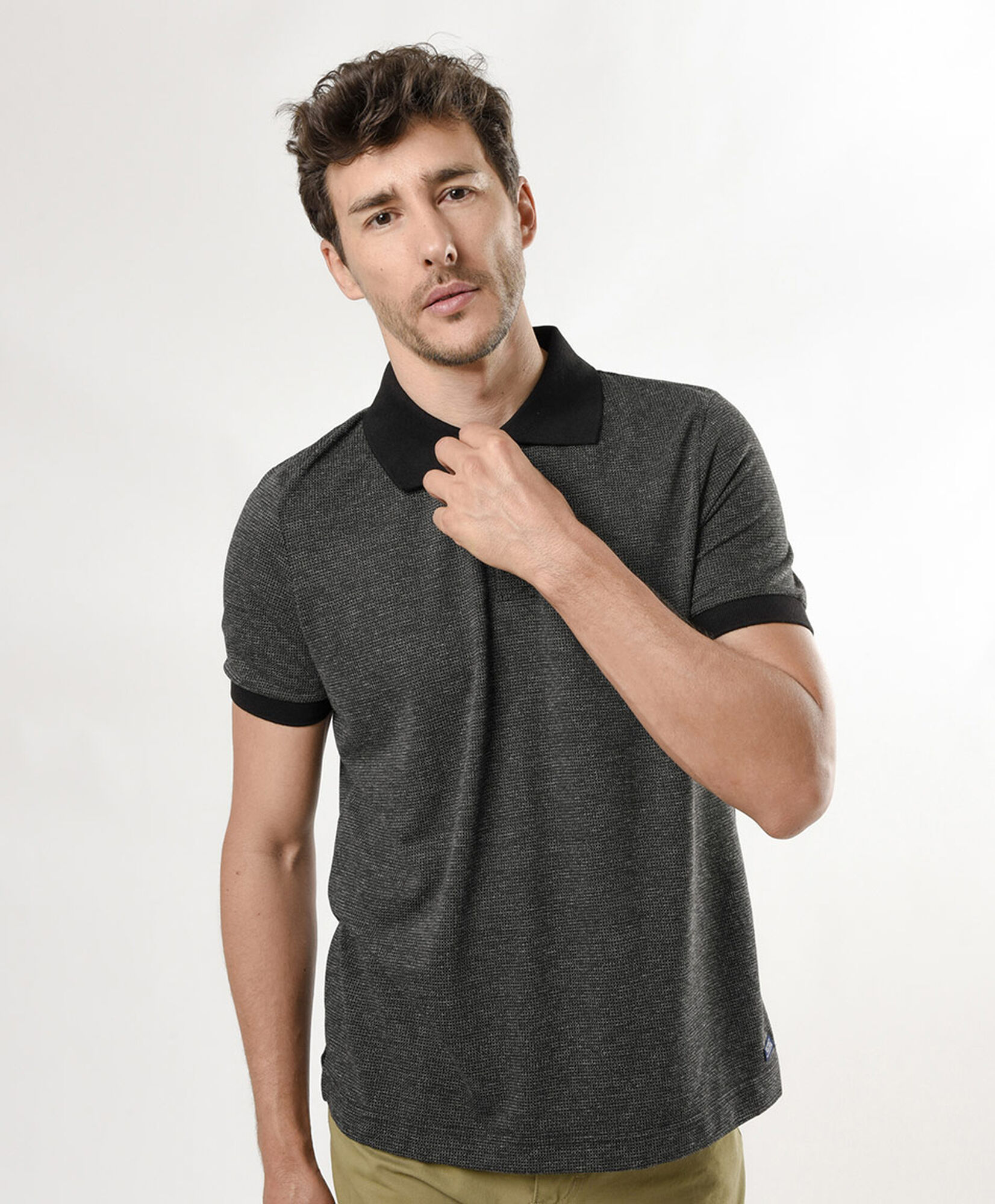 Polera hombre bicolor cuello piqué Polera hombre bicolor cuello piqué
