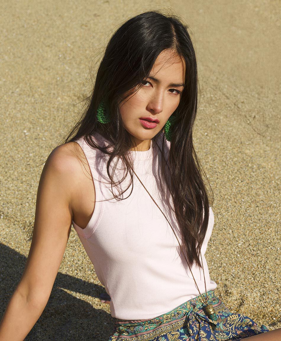 Polera mujer canal&eacute; basico sin mangas