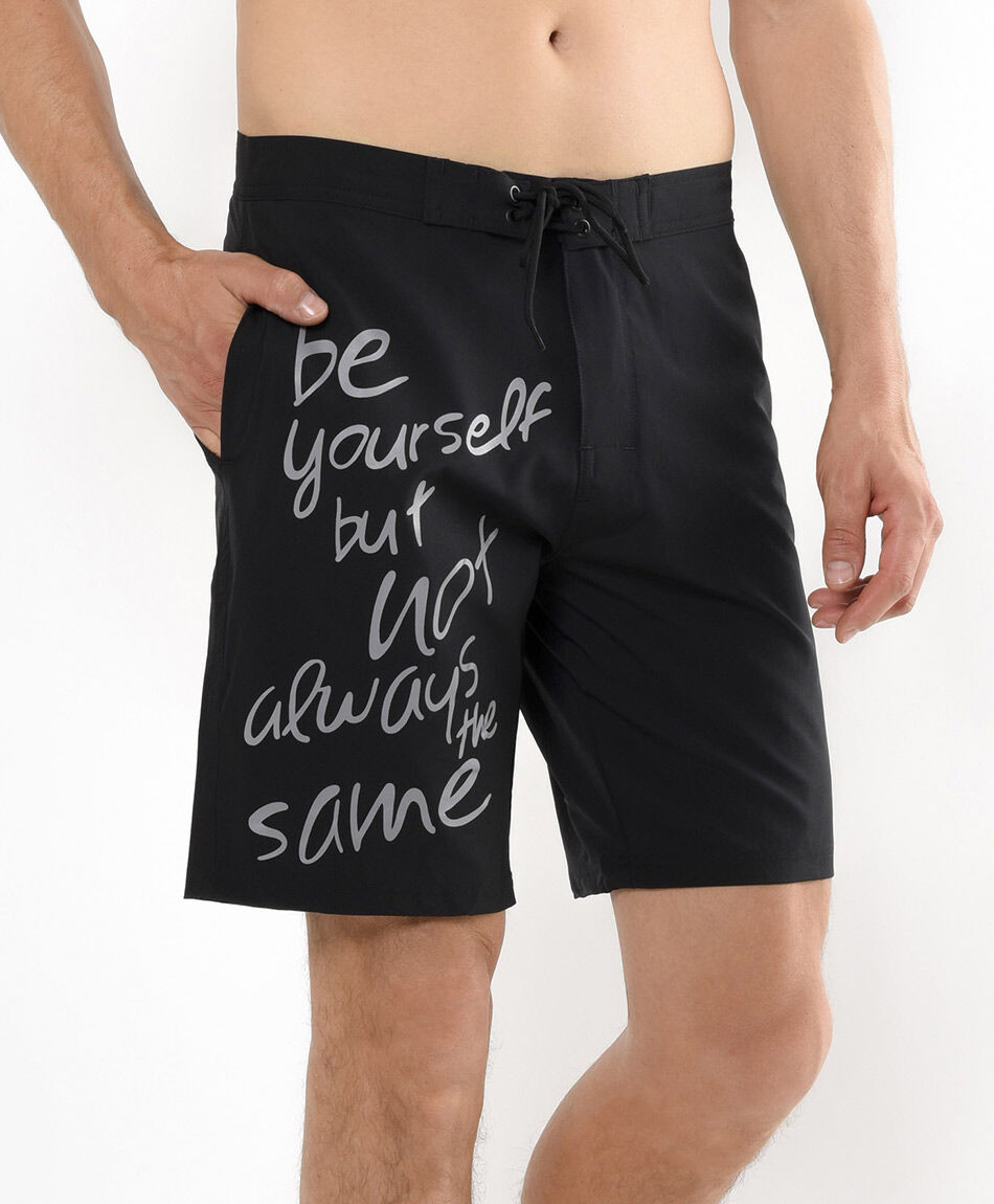 Traje de ba&ntilde;o hombre frase