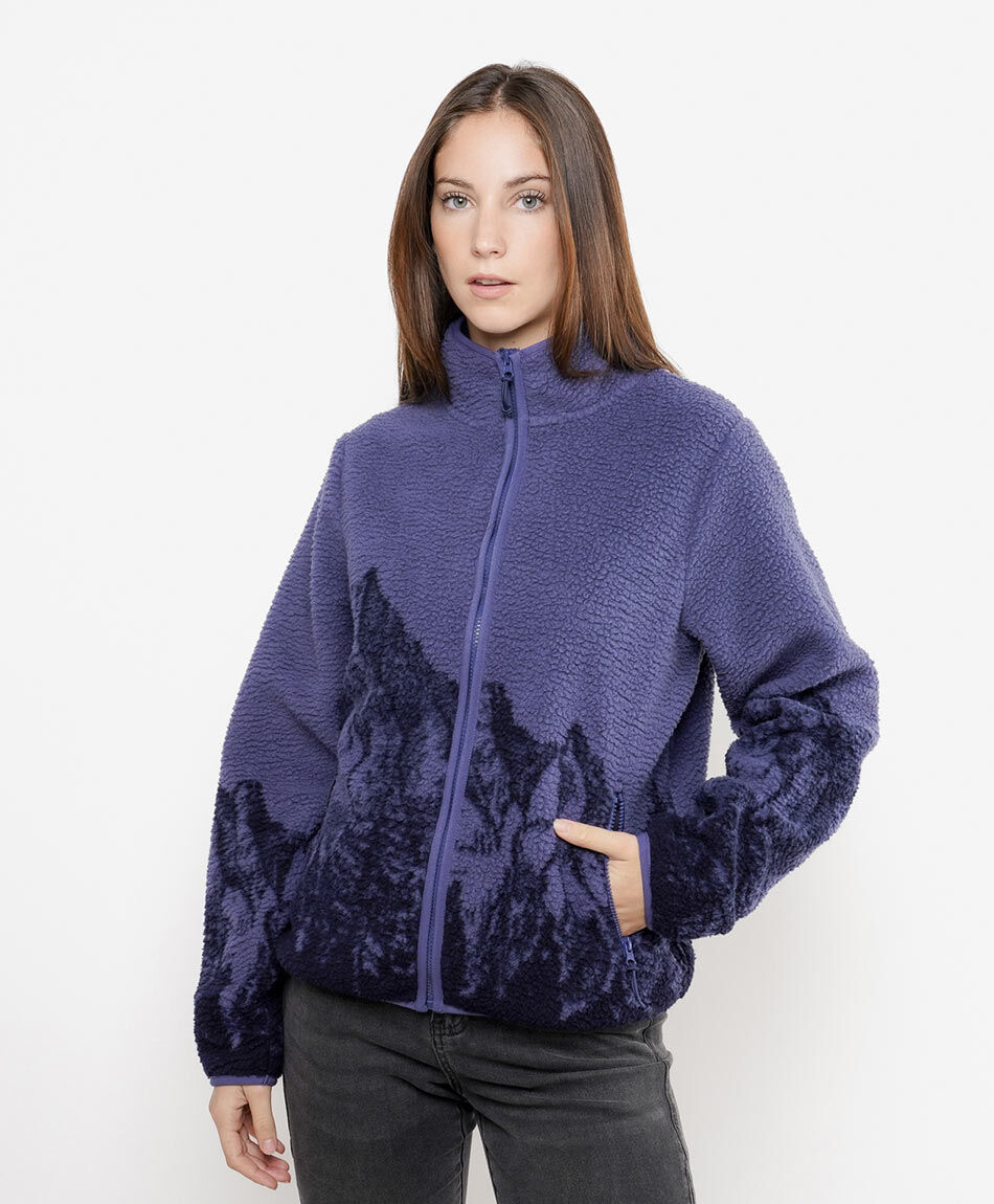 Polar mujer monta&ntilde;as