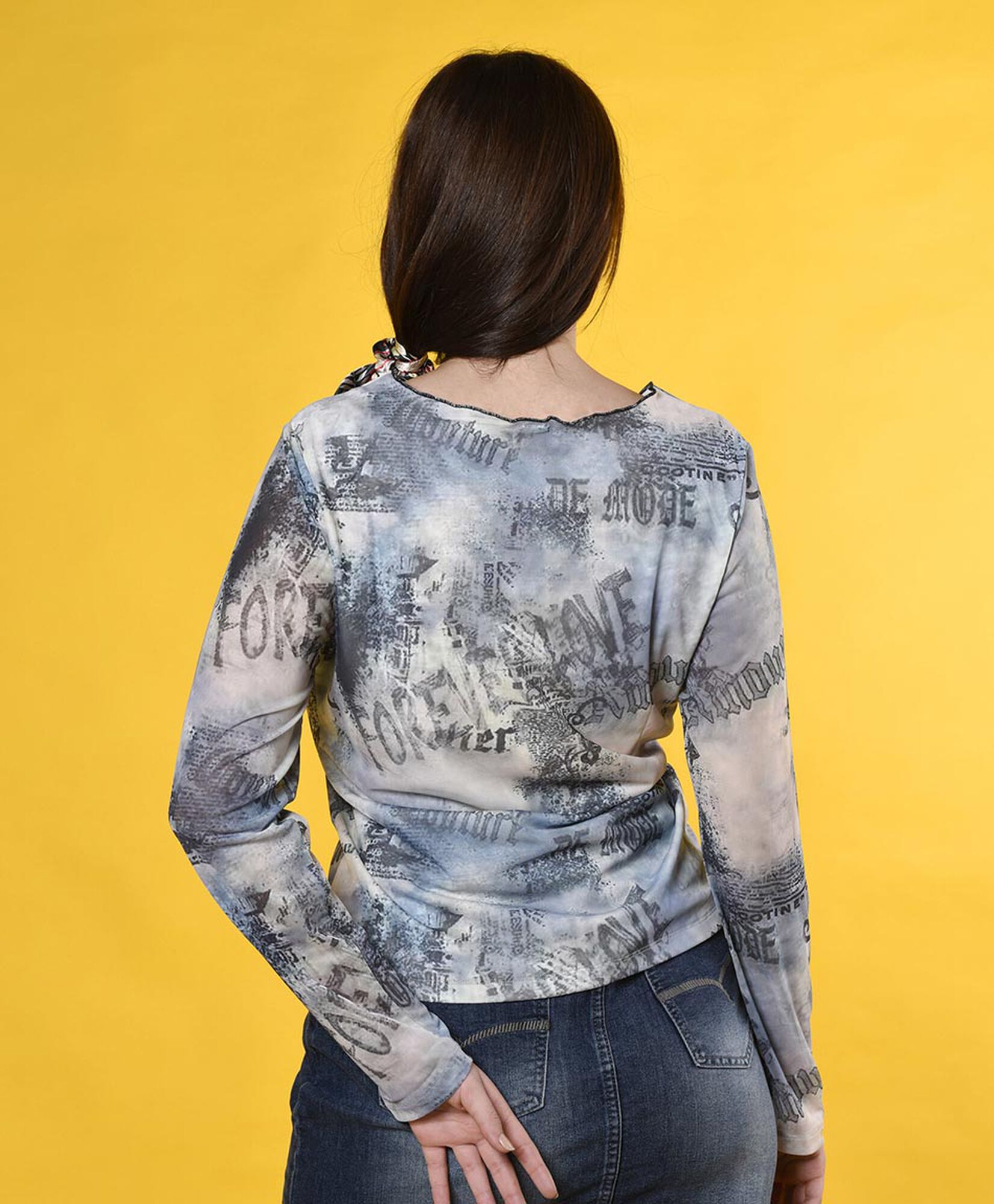 Polera manga larga cuello redondo Polera manga larga cuello redondo