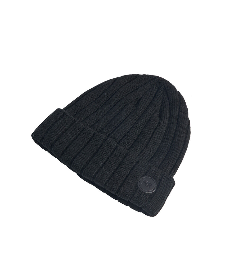 Gorro hombre modelo urbano