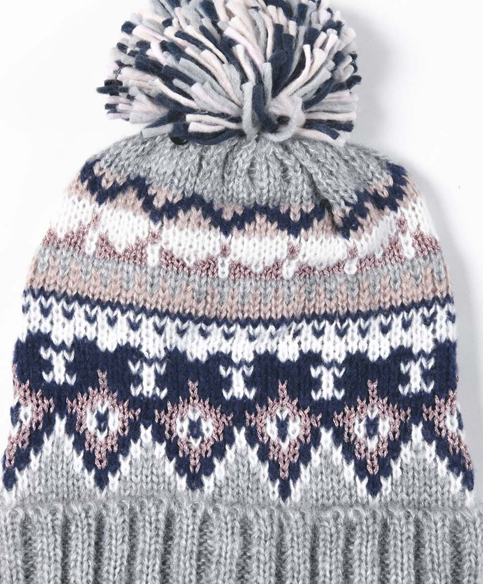 Gorro mujer diseño nórdico Gorro mujer diseño nórdico